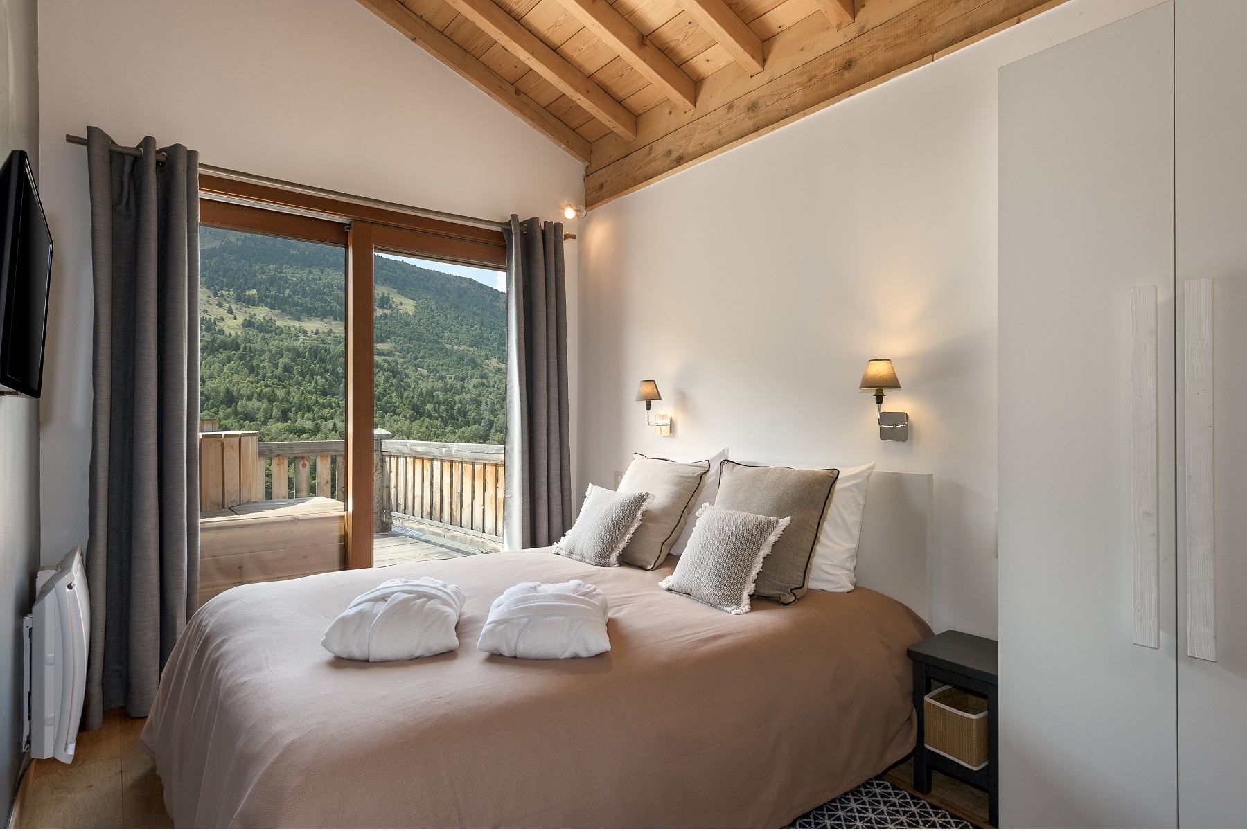 luxury chalet 3 Rooms for seasonal rent on MERIBEL LES ALLUES (73550)