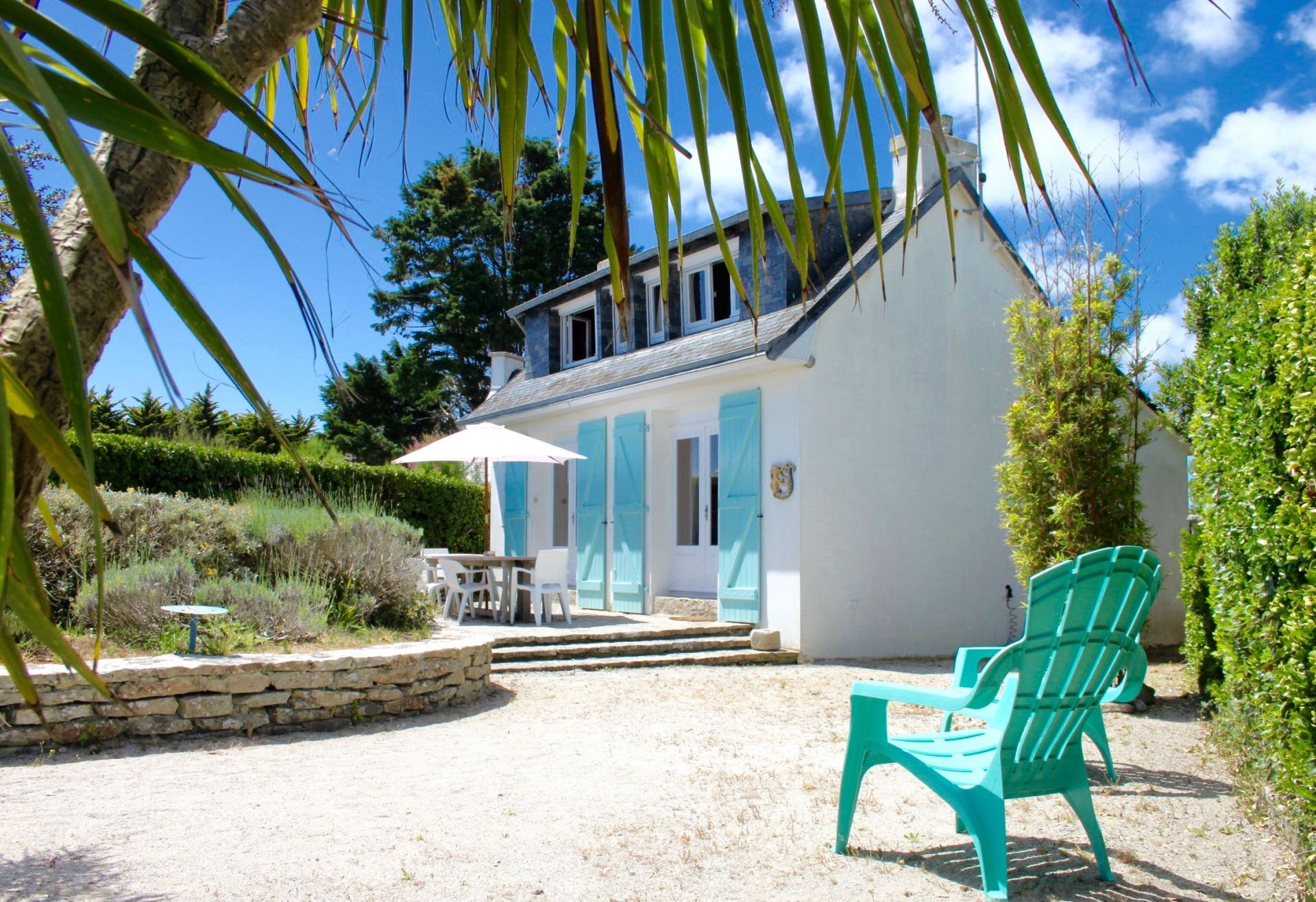 luxury house 6 Rooms for seasonal rent on LOCTUDY (29750)