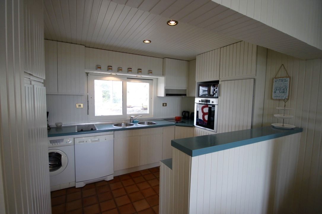 luxury house 6 Rooms for seasonal rent on LOCTUDY (29750)