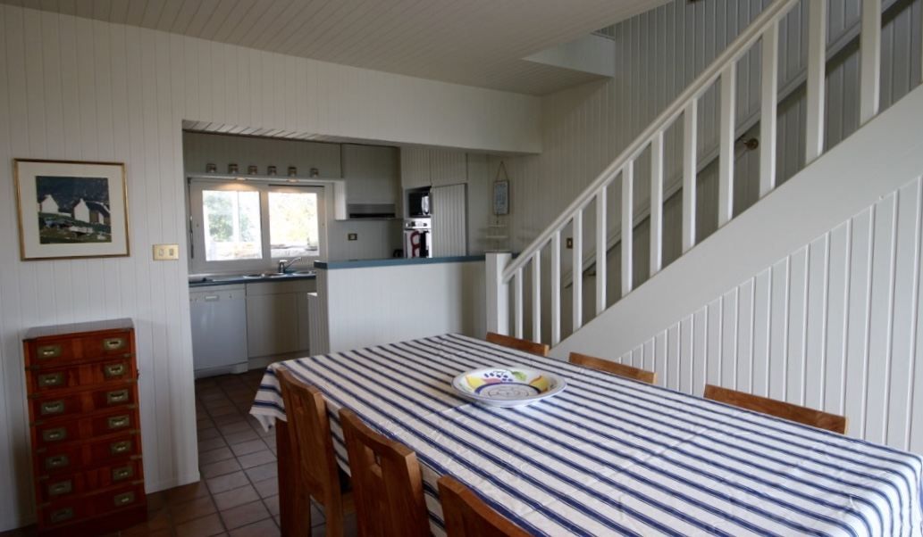 luxury house 6 Rooms for seasonal rent on LOCTUDY (29750)