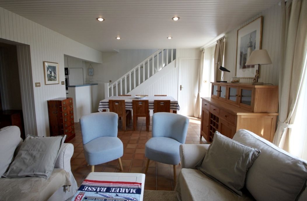 luxury house 6 Rooms for seasonal rent on LOCTUDY (29750)