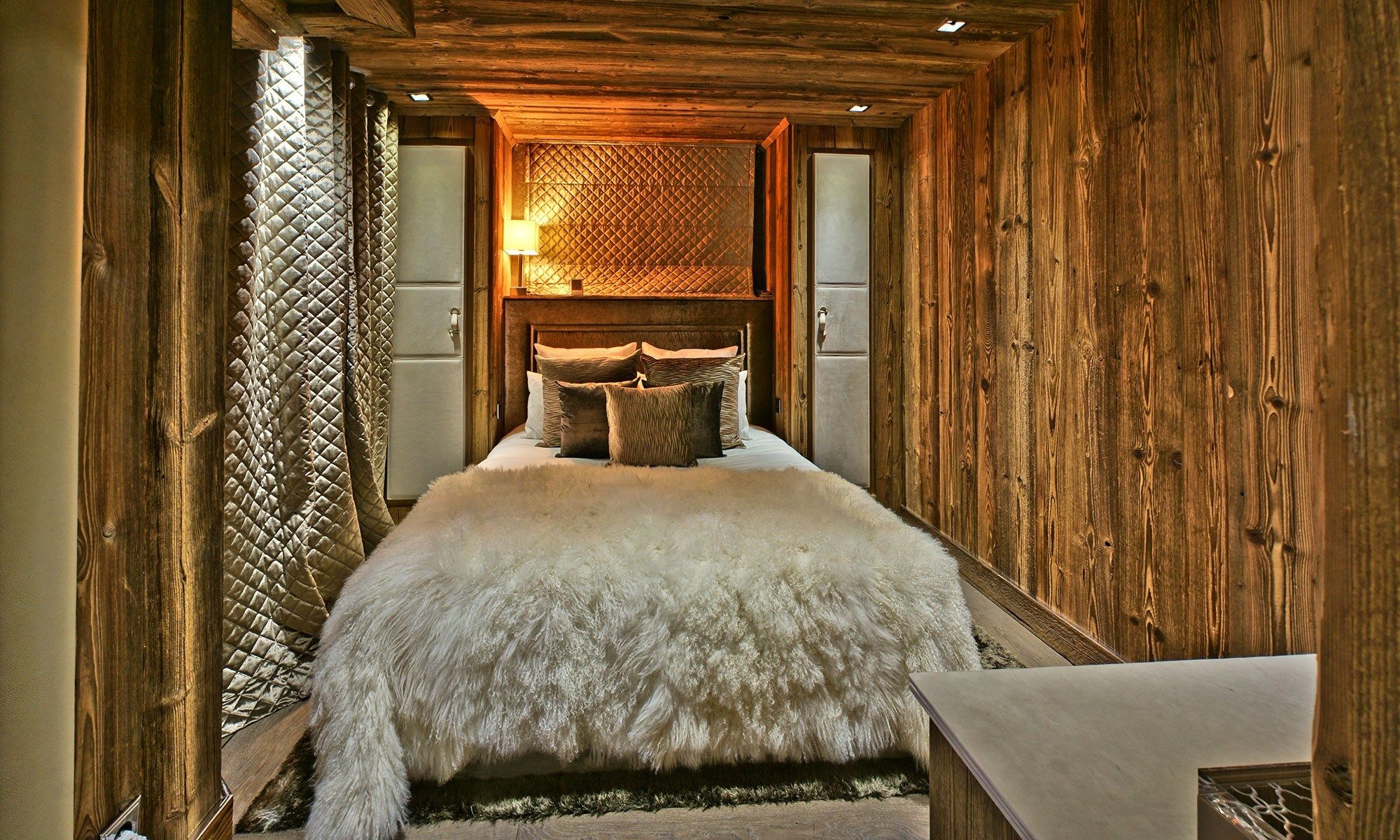 luxury chalet 5 Rooms for seasonal rent on COURCHEVEL (73120)