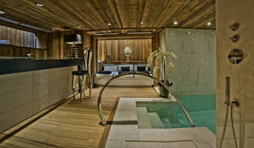 luxury chalet 5 Rooms for seasonal rent on COURCHEVEL (73120)
