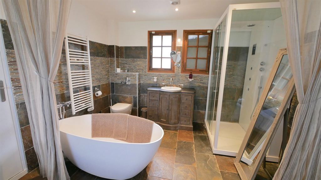 maison de luxe 9 Pièces en location saisonnière sur TOURGEVILLE (14800)