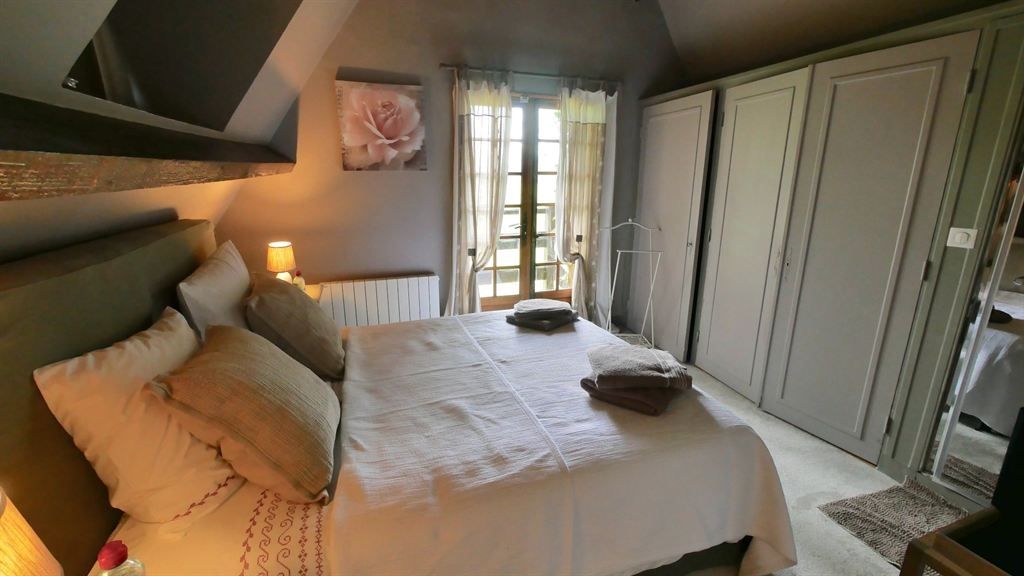 maison de luxe 9 Pièces en location saisonnière sur TOURGEVILLE (14800)