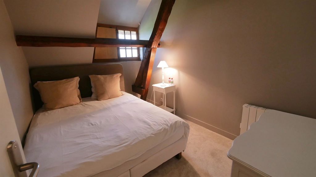 maison de luxe 9 Pièces en location saisonnière sur TOURGEVILLE (14800)