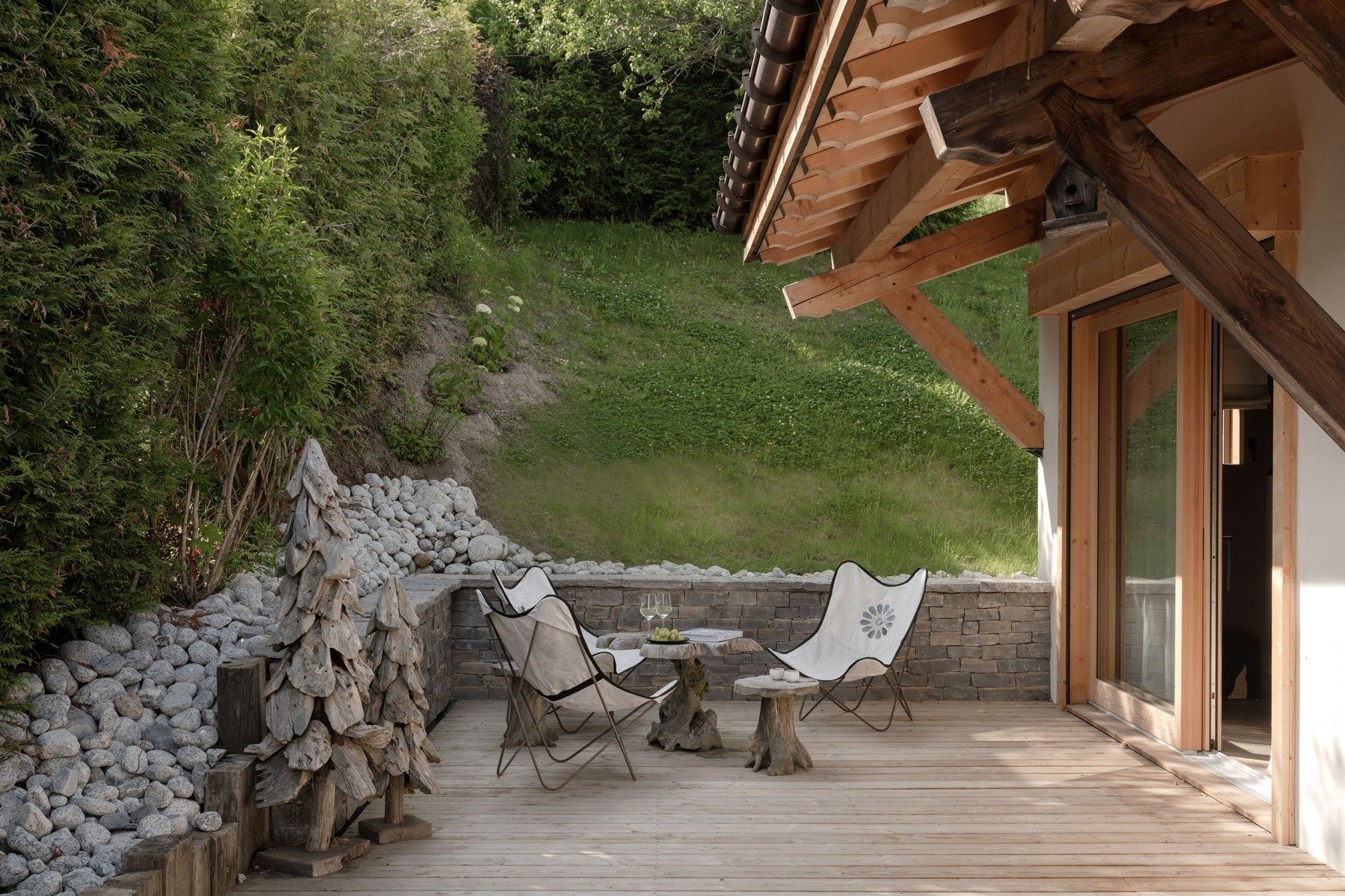 luxury chalet 12 Rooms for seasonal rent on MEGEVE (74120)