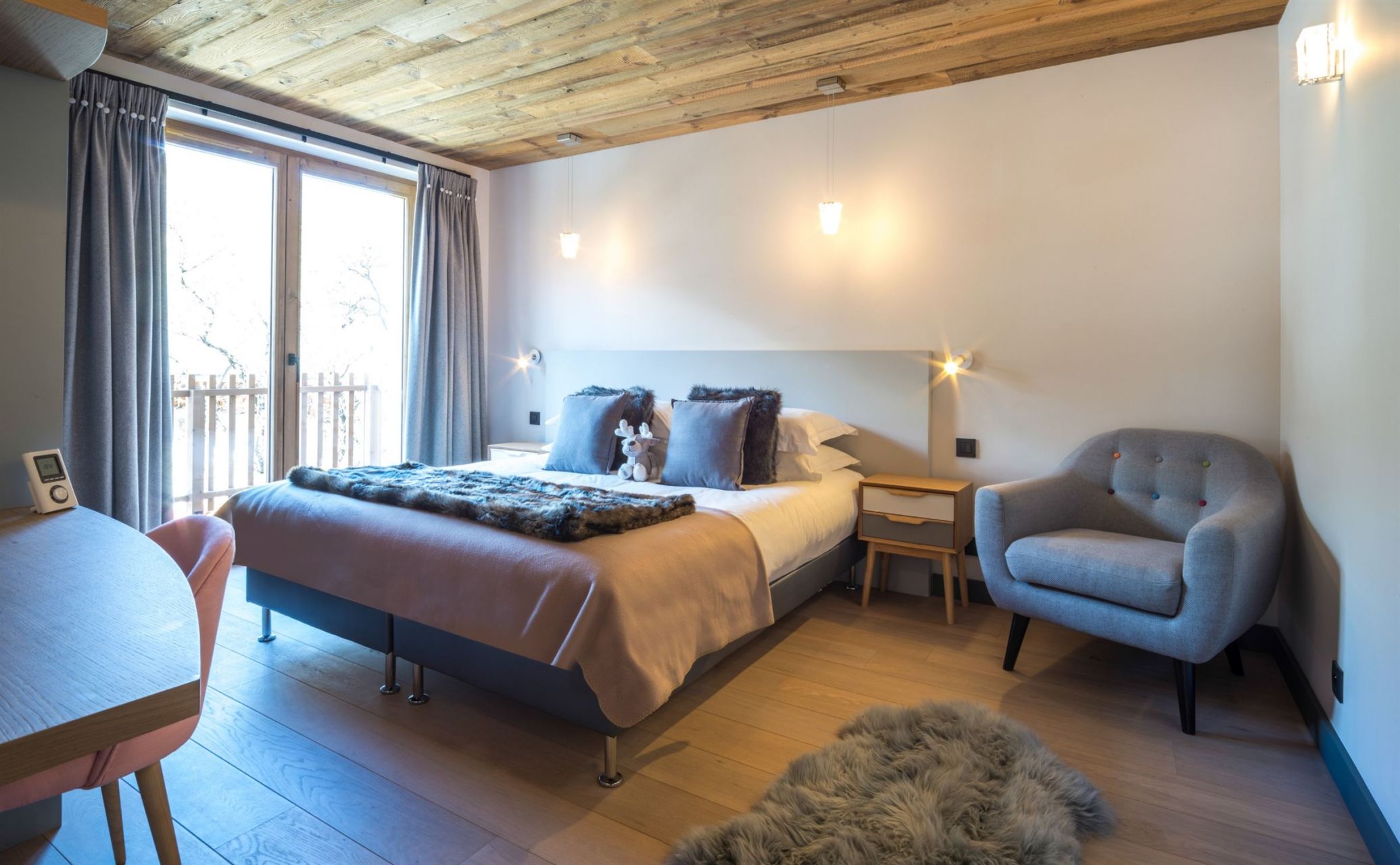 luxury chalet 6 Rooms for seasonal rent on MERIBEL LES ALLUES (73550)