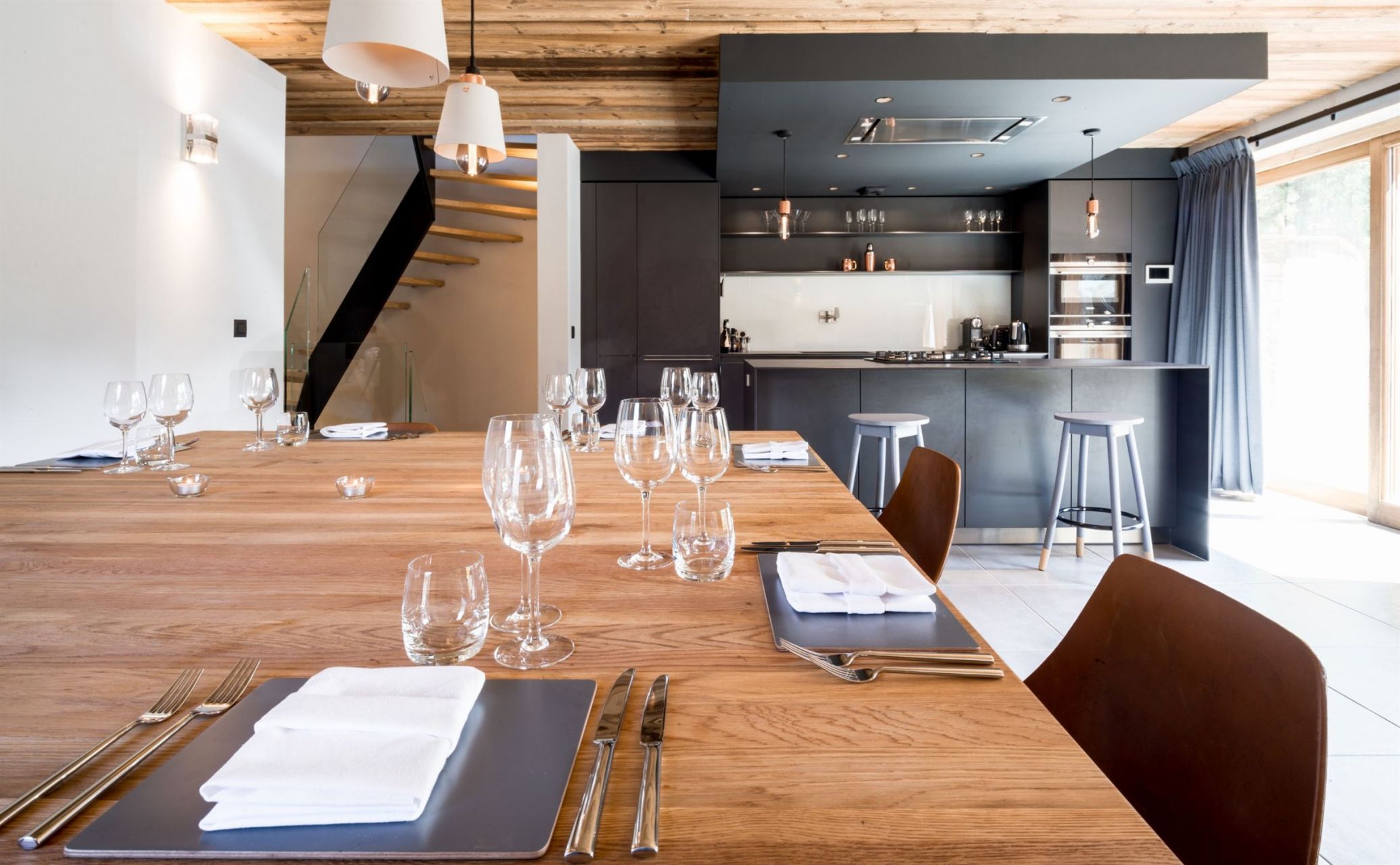 luxury chalet 6 Rooms for seasonal rent on MERIBEL LES ALLUES (73550)