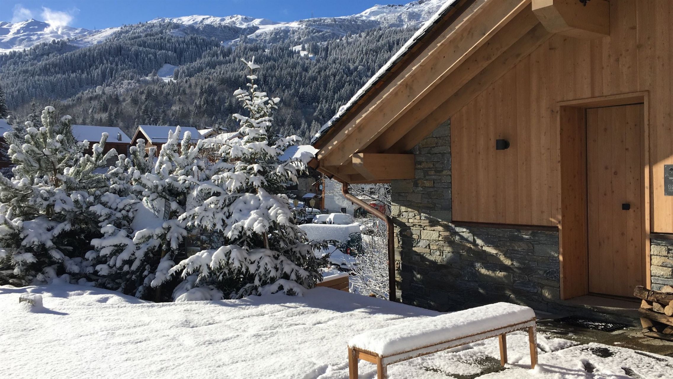 luxury chalet 6 Rooms for seasonal rent on MERIBEL LES ALLUES (73550)