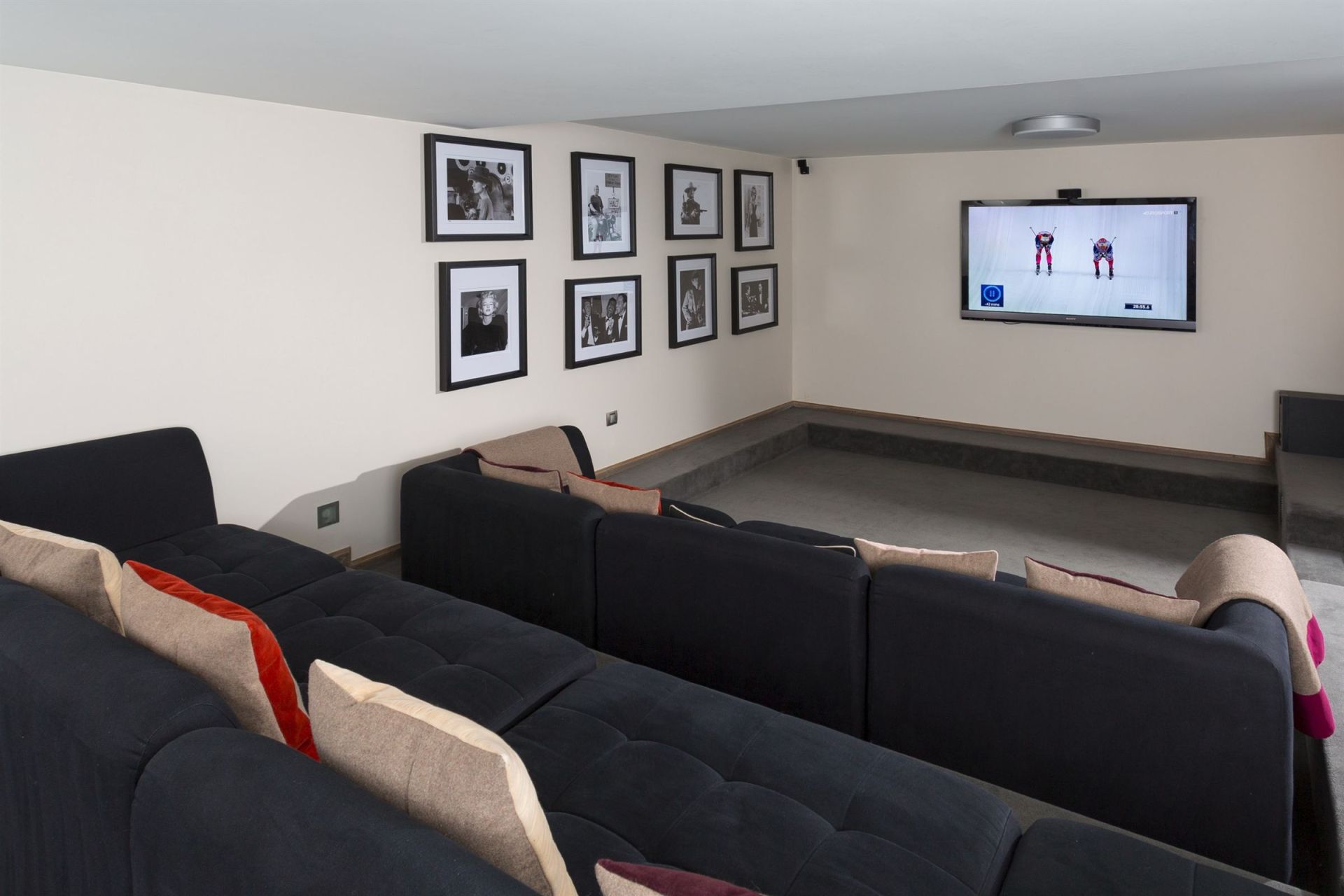 chalet de luxe 7 Pièces en location saisonnière sur MERIBEL LES ALLUES (73550)