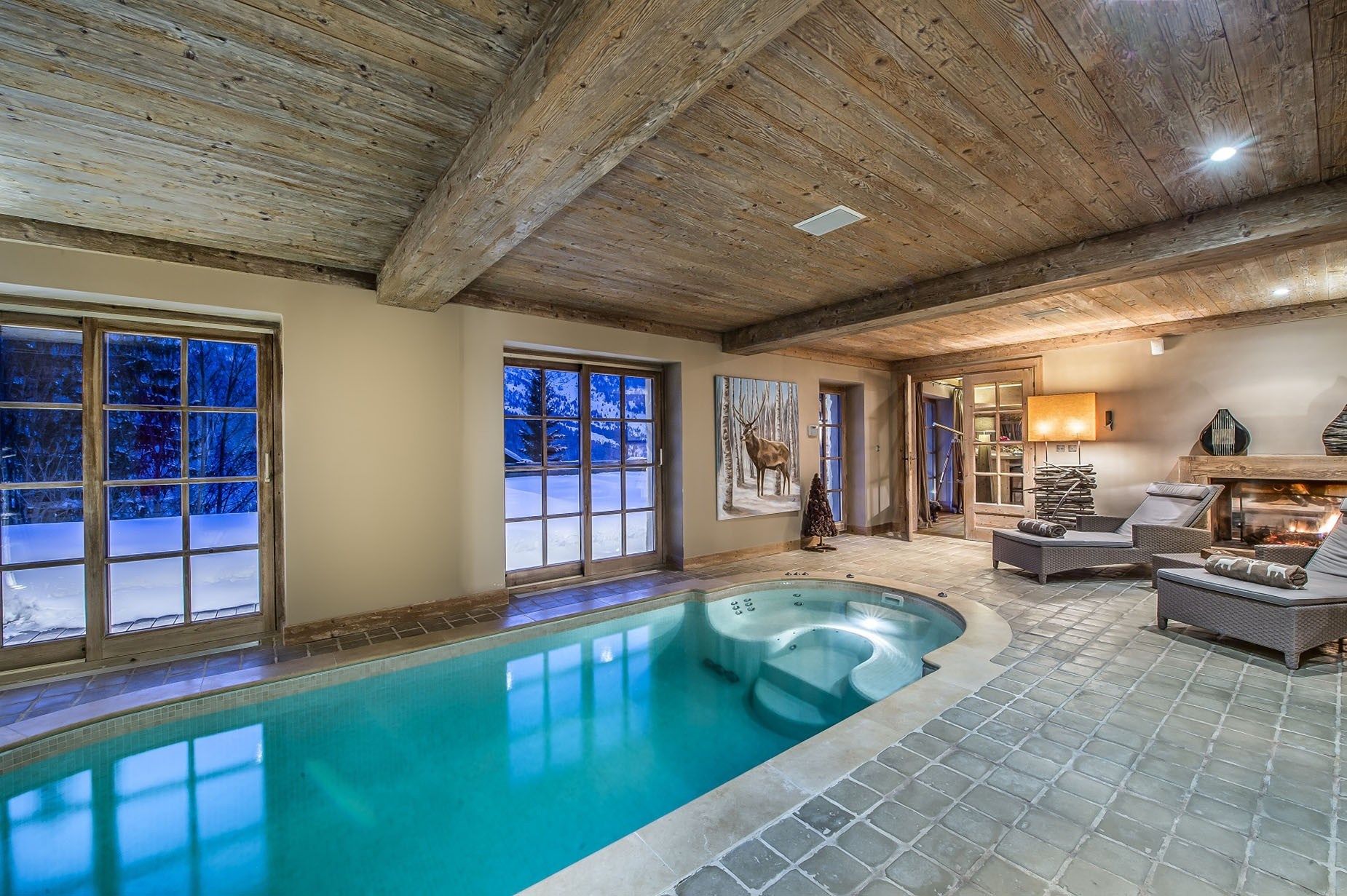 luxury chalet 10 Rooms for seasonal rent on MERIBEL LES ALLUES (73550)