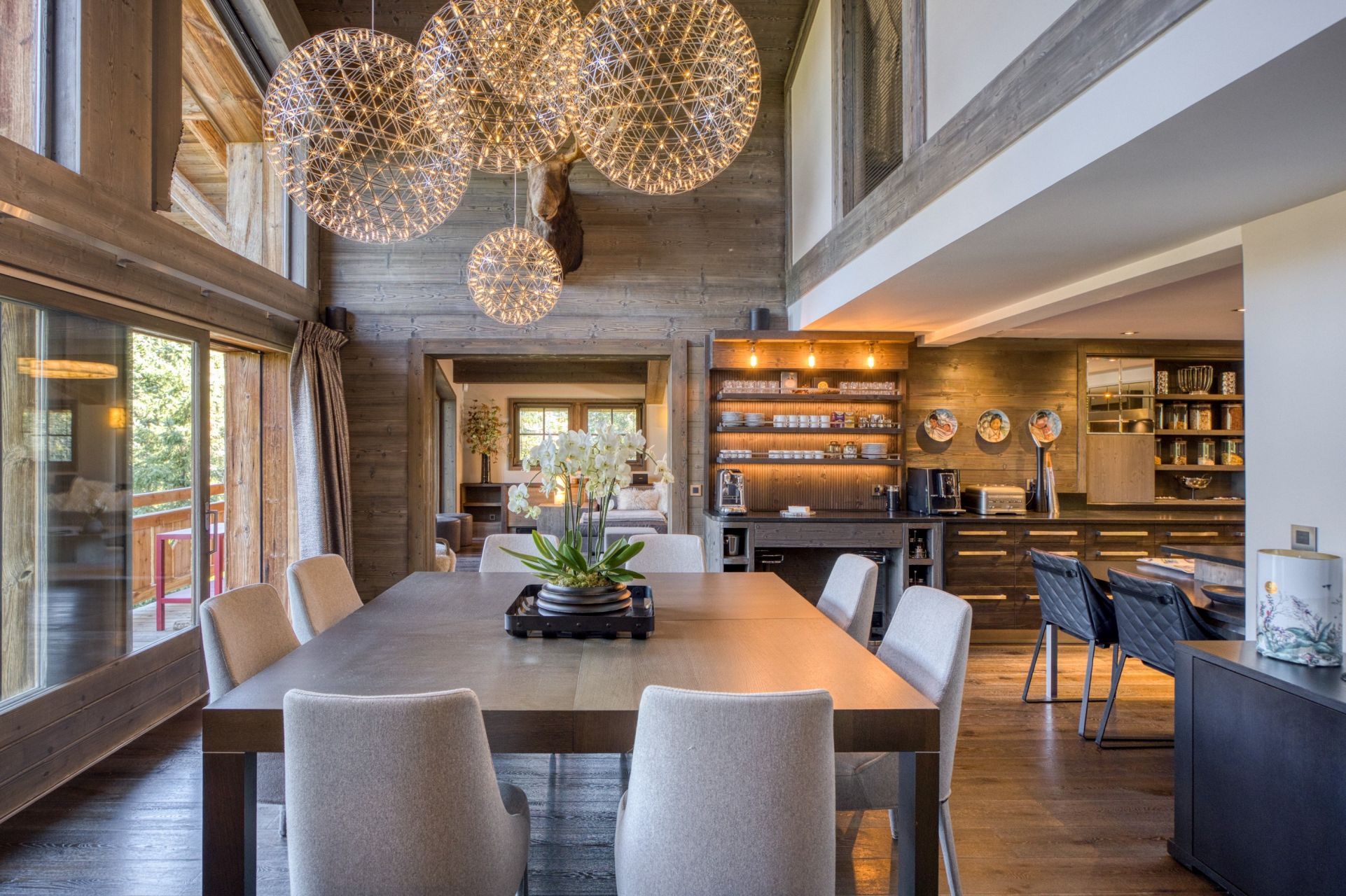 luxury chalet 9 Rooms for seasonal rent on MEGEVE (74120)