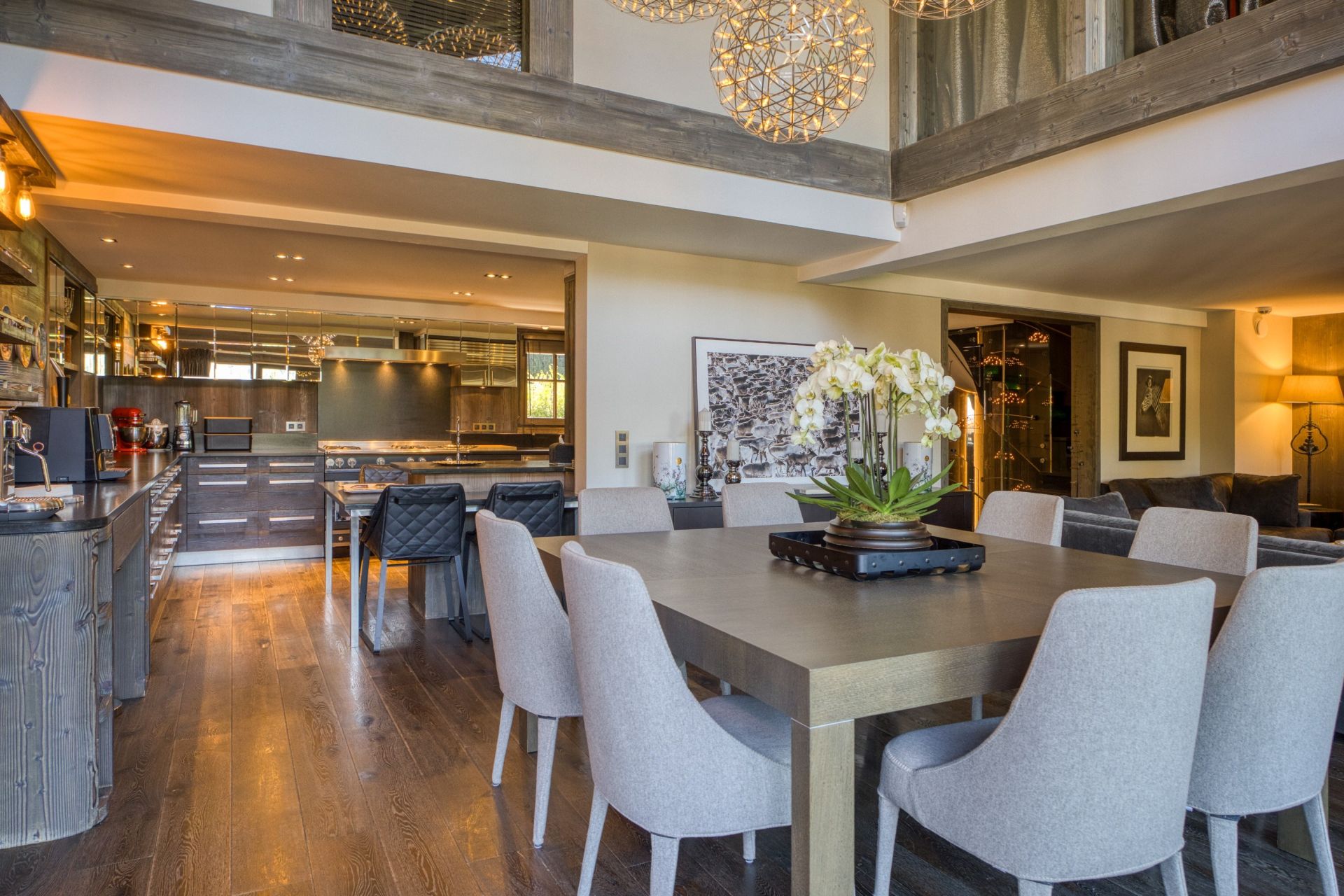 luxury chalet 9 Rooms for seasonal rent on MEGEVE (74120)