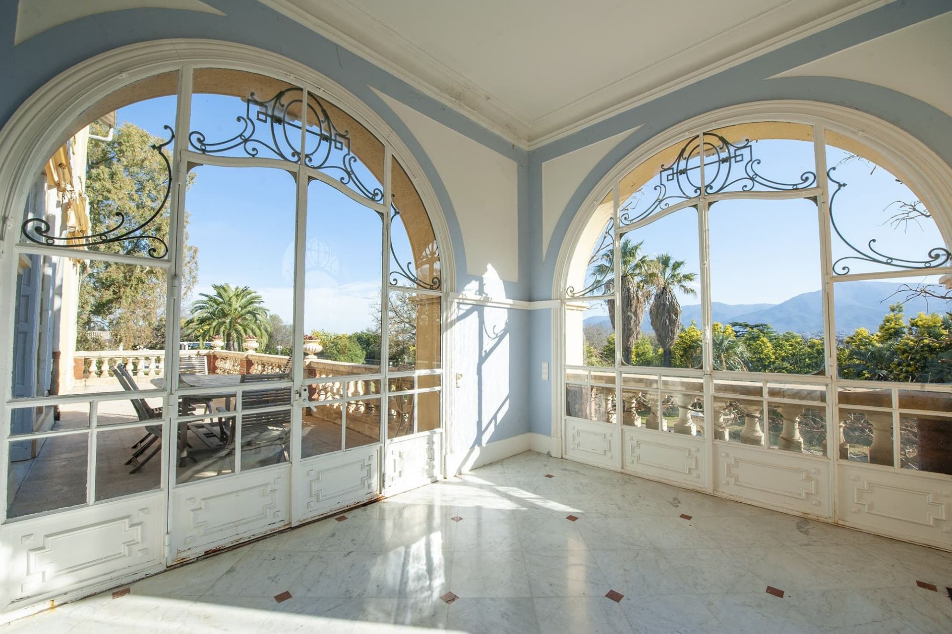 castle 13 Rooms for sale on PERPIGNAN (66000)