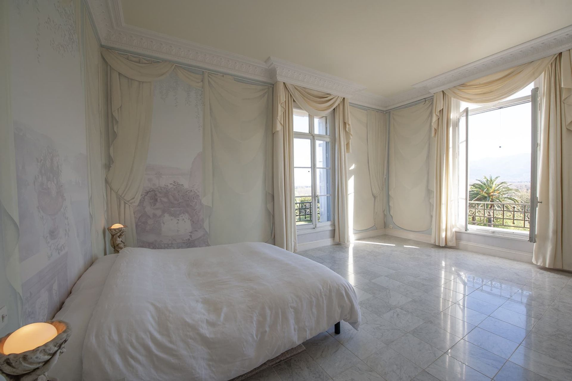 castle 13 Rooms for sale on PERPIGNAN (66000)