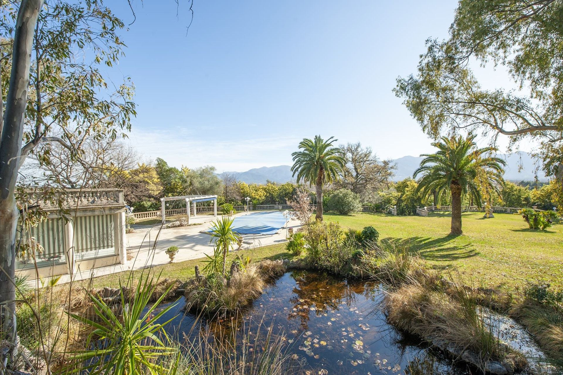 castle 13 Rooms for sale on PERPIGNAN (66000)