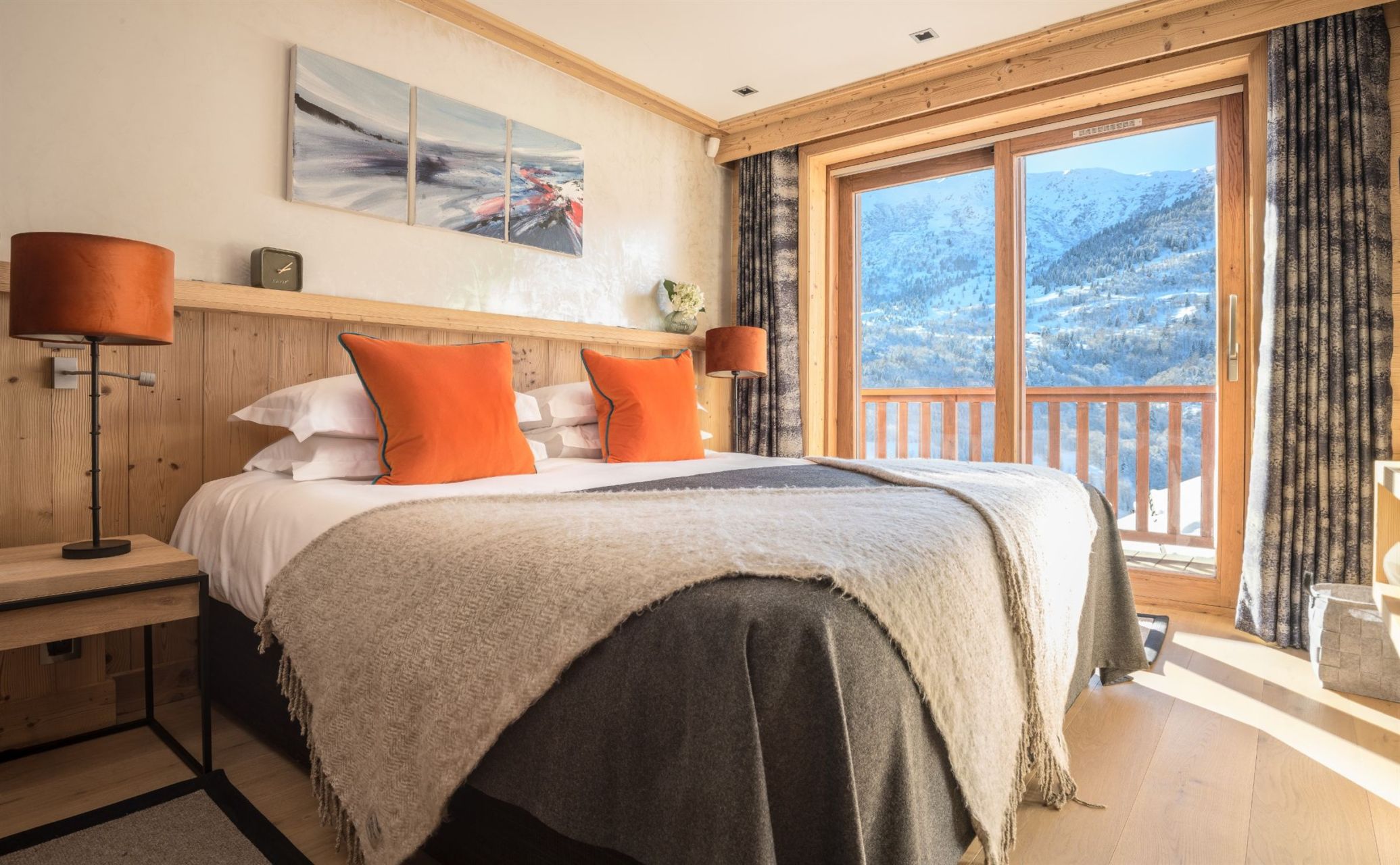 chalet de luxe 10 Pièces en location saisonnière sur MERIBEL LES ALLUES (73550)