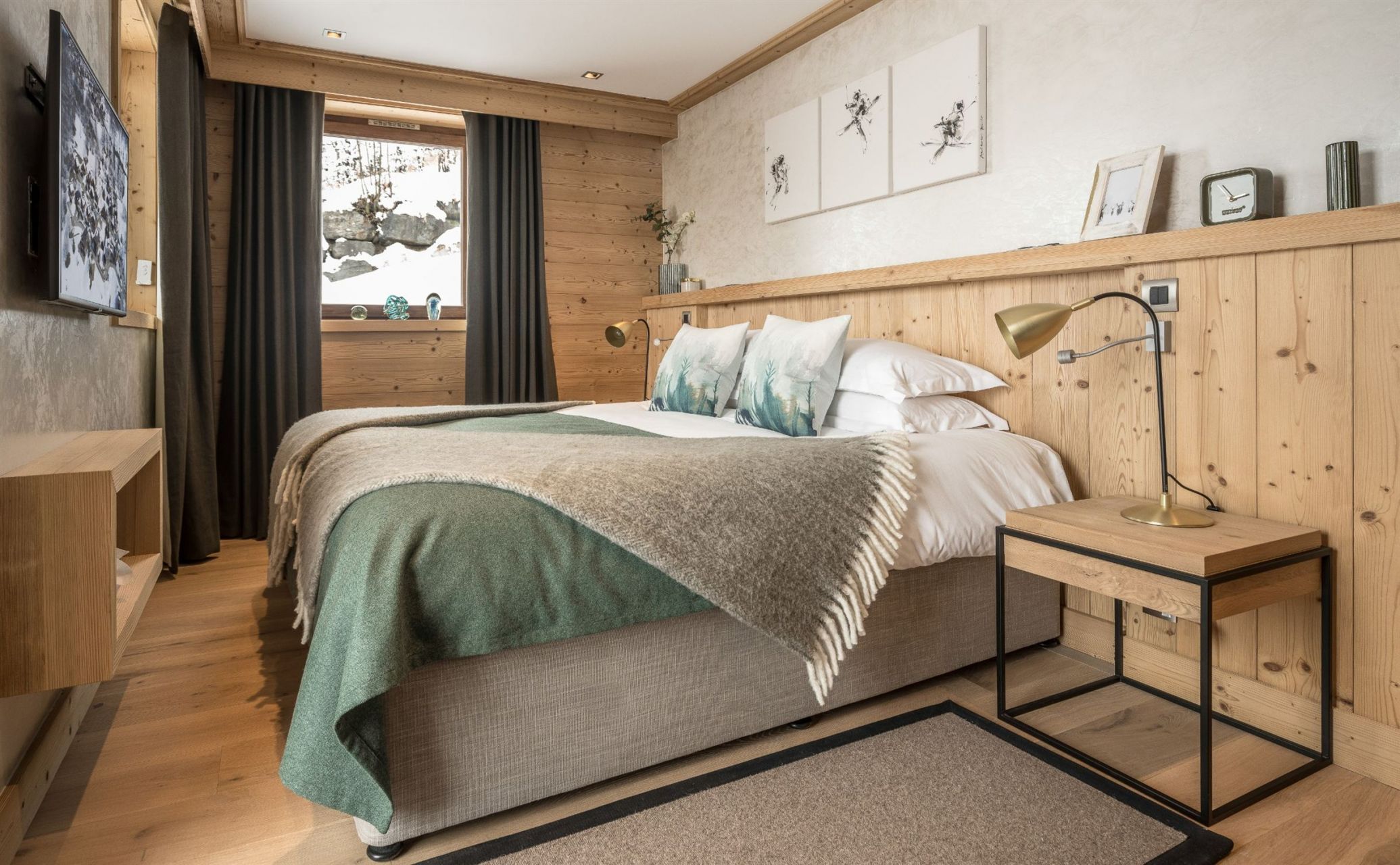 chalet de luxe 10 Pièces en location saisonnière sur MERIBEL LES ALLUES (73550)