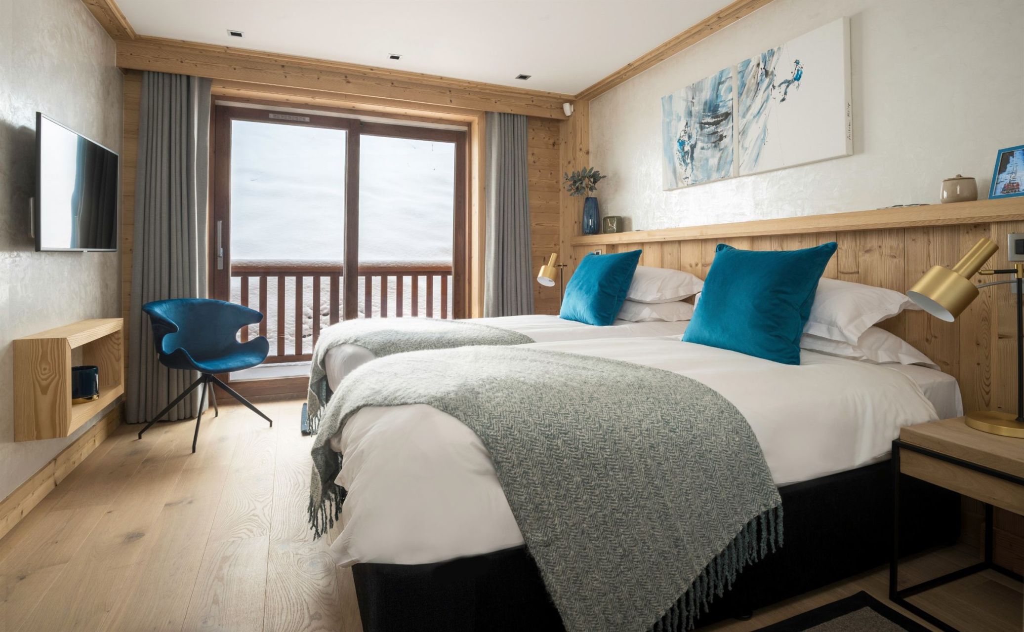 chalet de luxe 10 Pièces en location saisonnière sur MERIBEL LES ALLUES (73550)