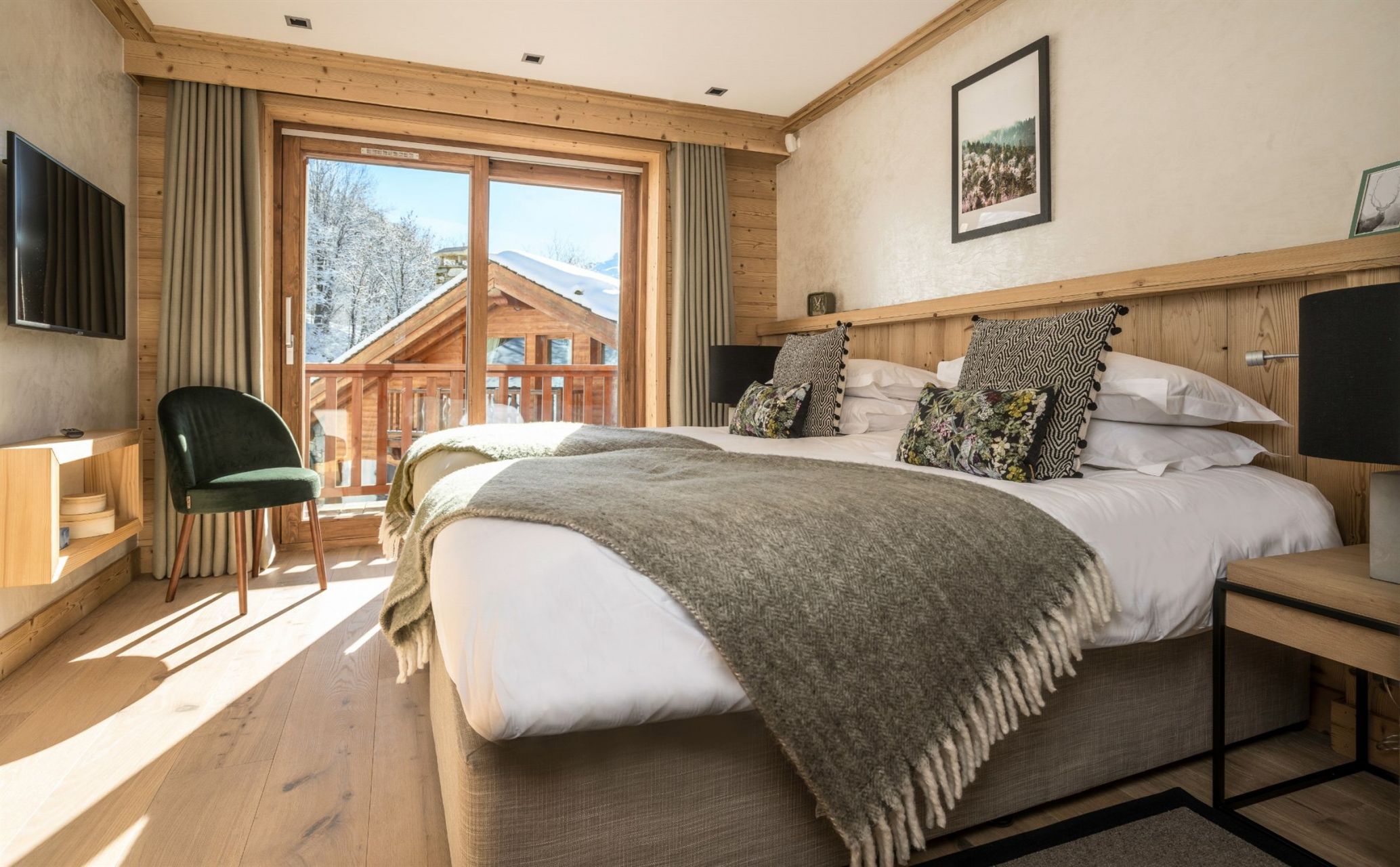 chalet de luxe 10 Pièces en location saisonnière sur MERIBEL LES ALLUES (73550)