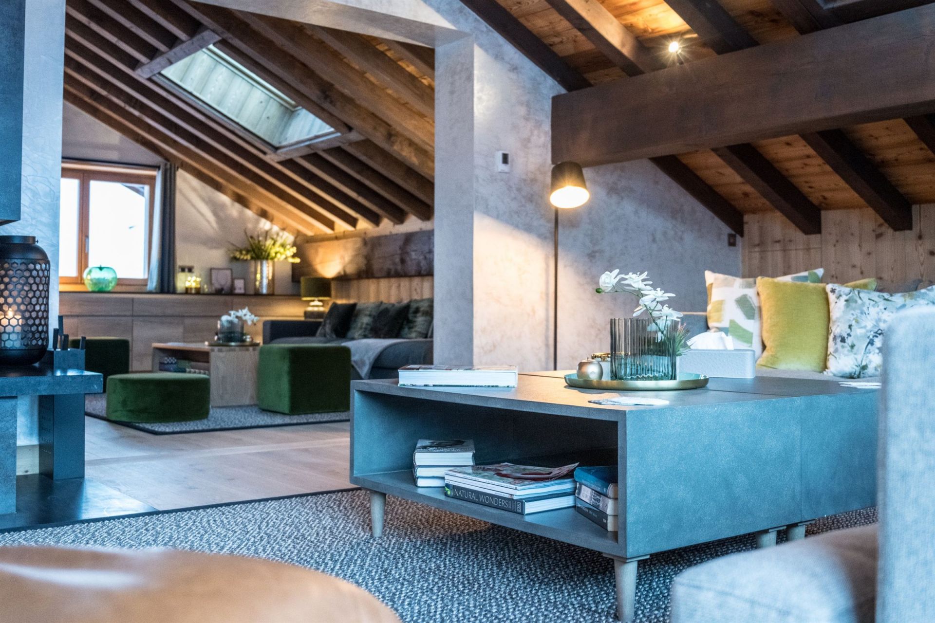 chalet de luxe 10 Pièces en location saisonnière sur MERIBEL LES ALLUES (73550)