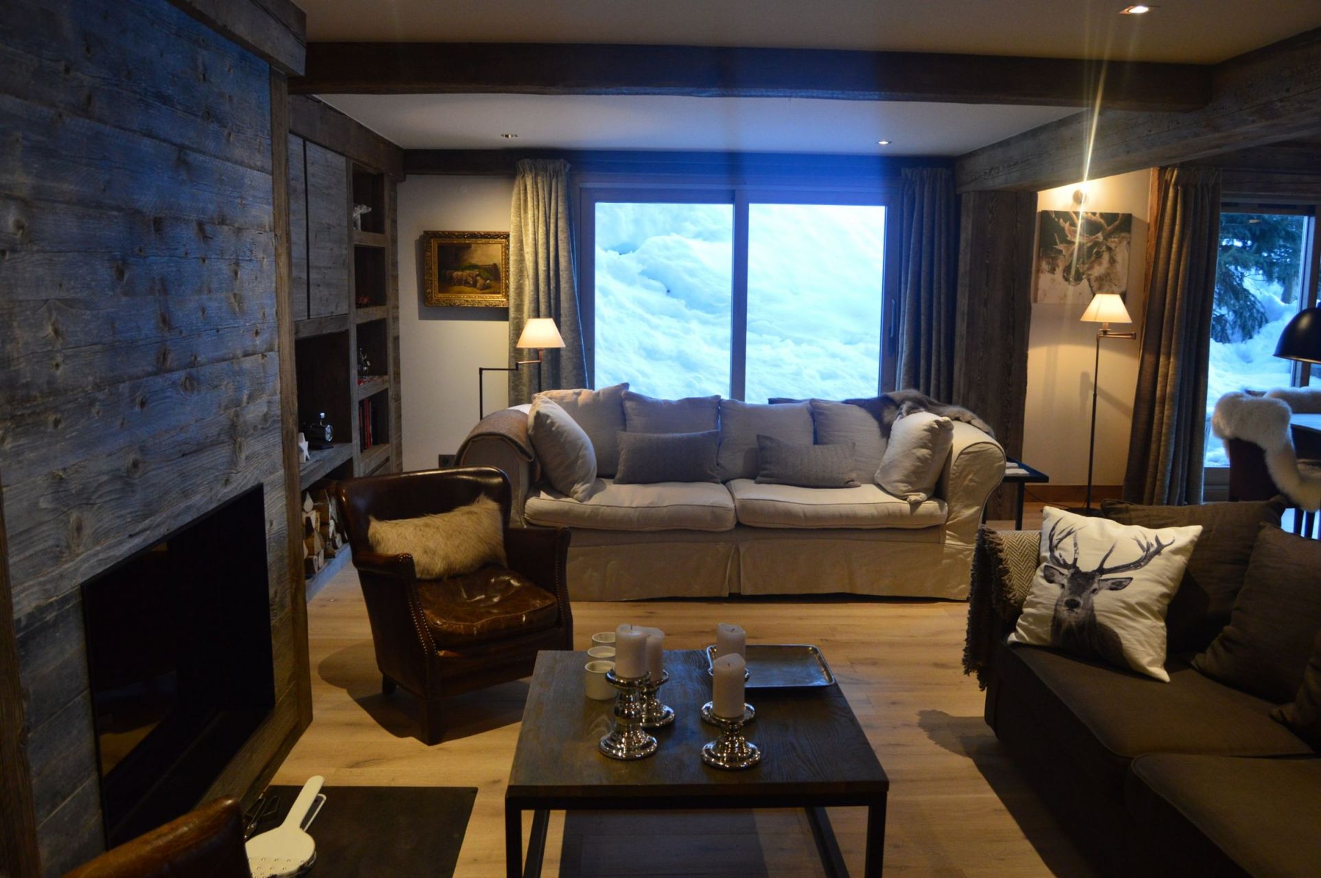 luxury chalet 9 Rooms for seasonal rent on MERIBEL LES ALLUES (73550)