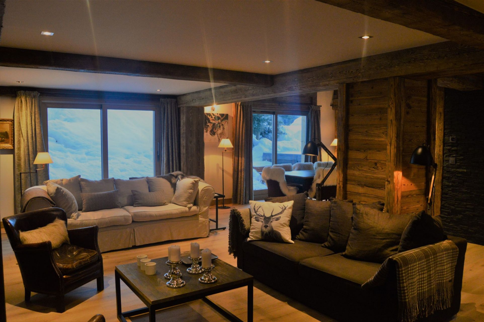 luxury chalet 9 Rooms for seasonal rent on MERIBEL LES ALLUES (73550)