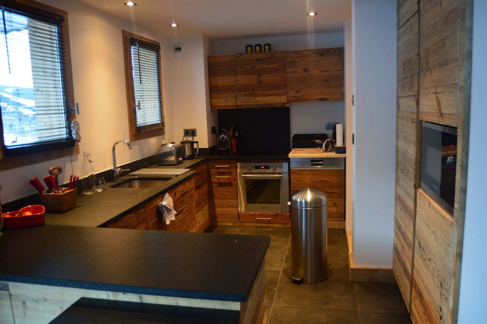 luxury chalet 9 Rooms for seasonal rent on MERIBEL LES ALLUES (73550)