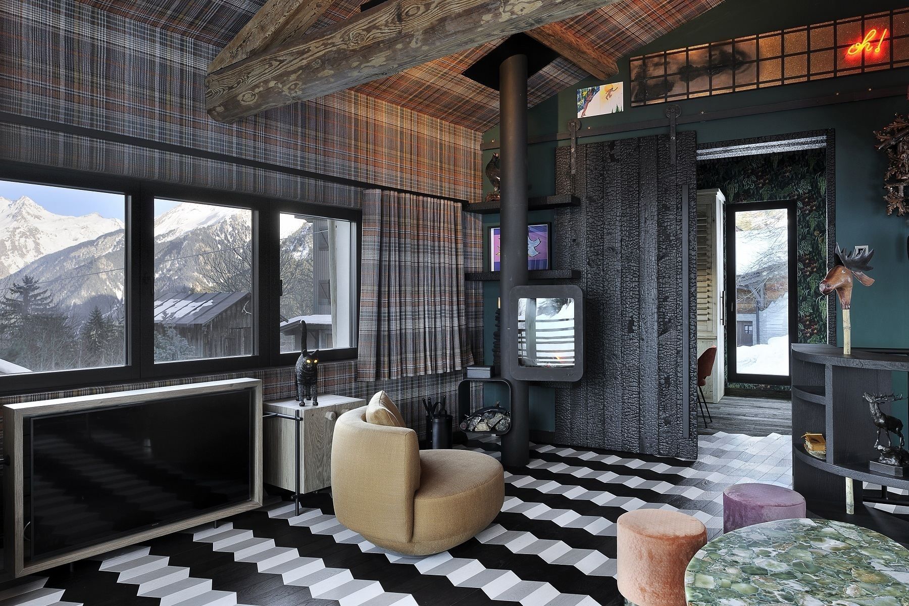 luxury chalet 5 Rooms for seasonal rent on COURCHEVEL (73120)