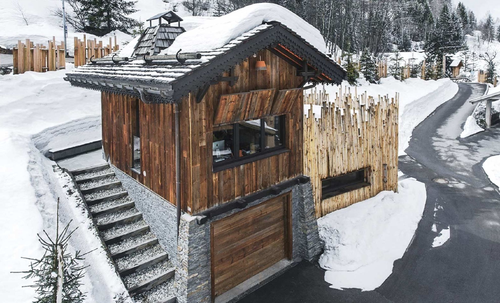 luxury chalet 5 Rooms for seasonal rent on COURCHEVEL (73120)