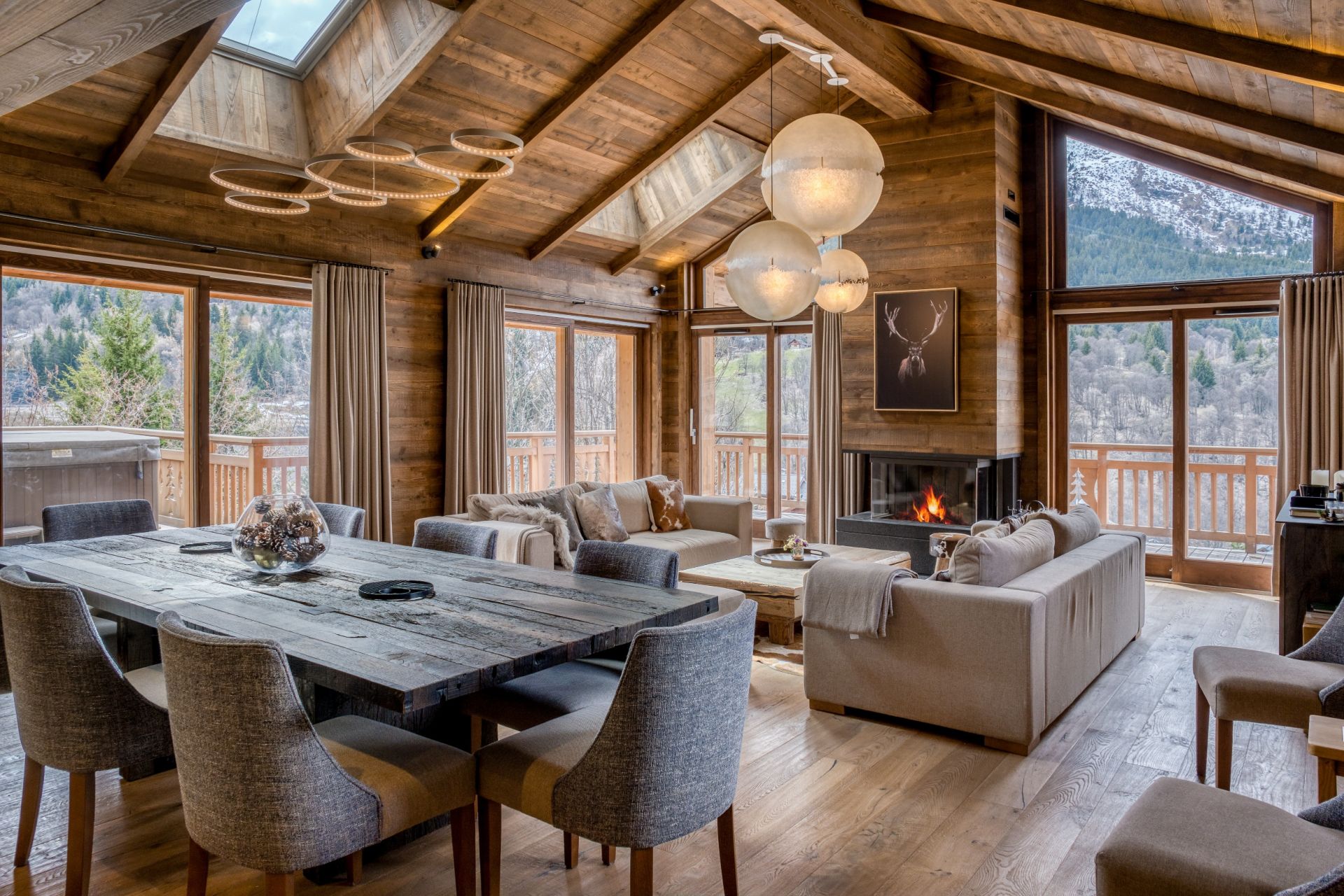 luxury chalet 8 Rooms for seasonal rent on MERIBEL LES ALLUES (73550)