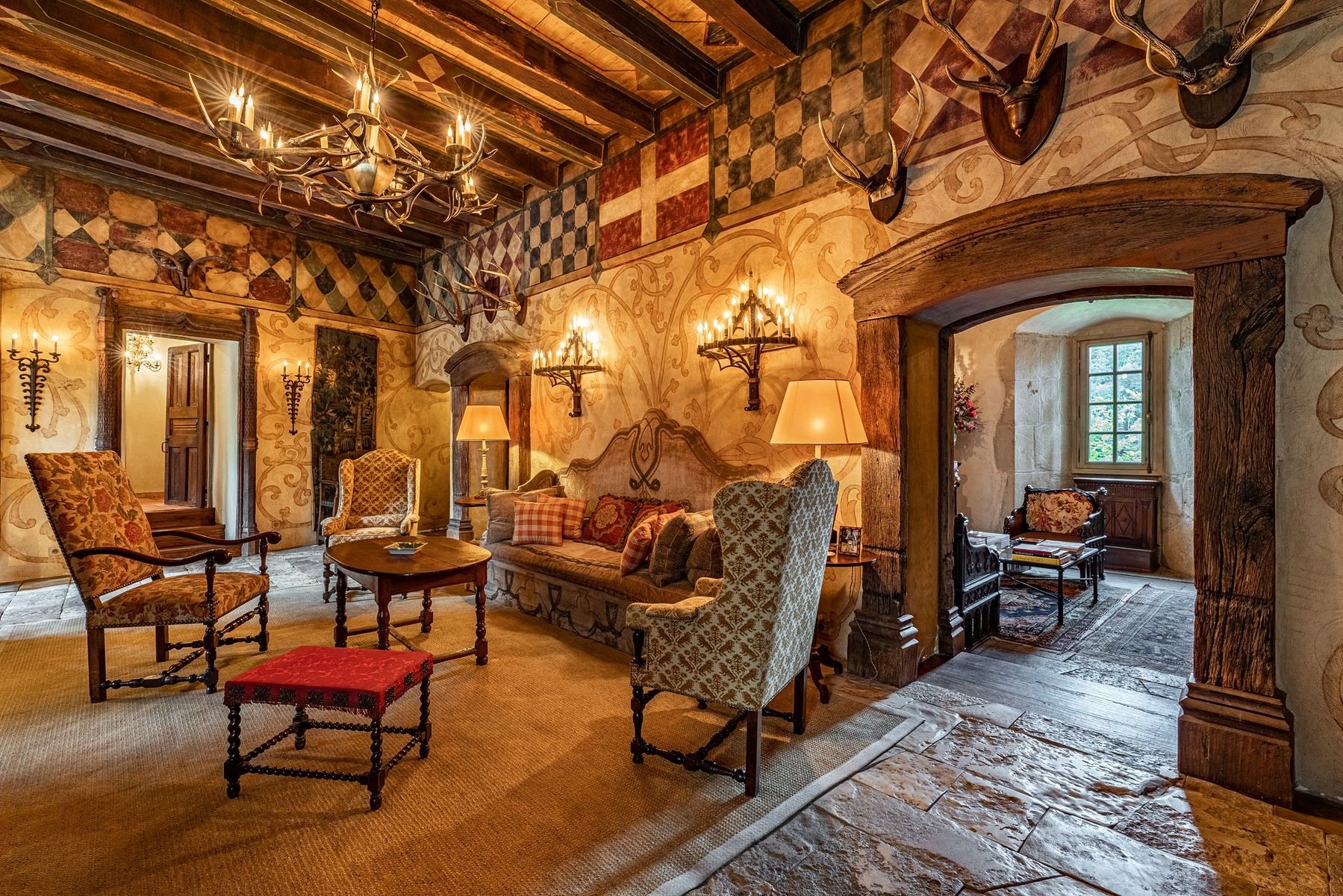 castle 15 Rooms for sale on USINENS (74910)