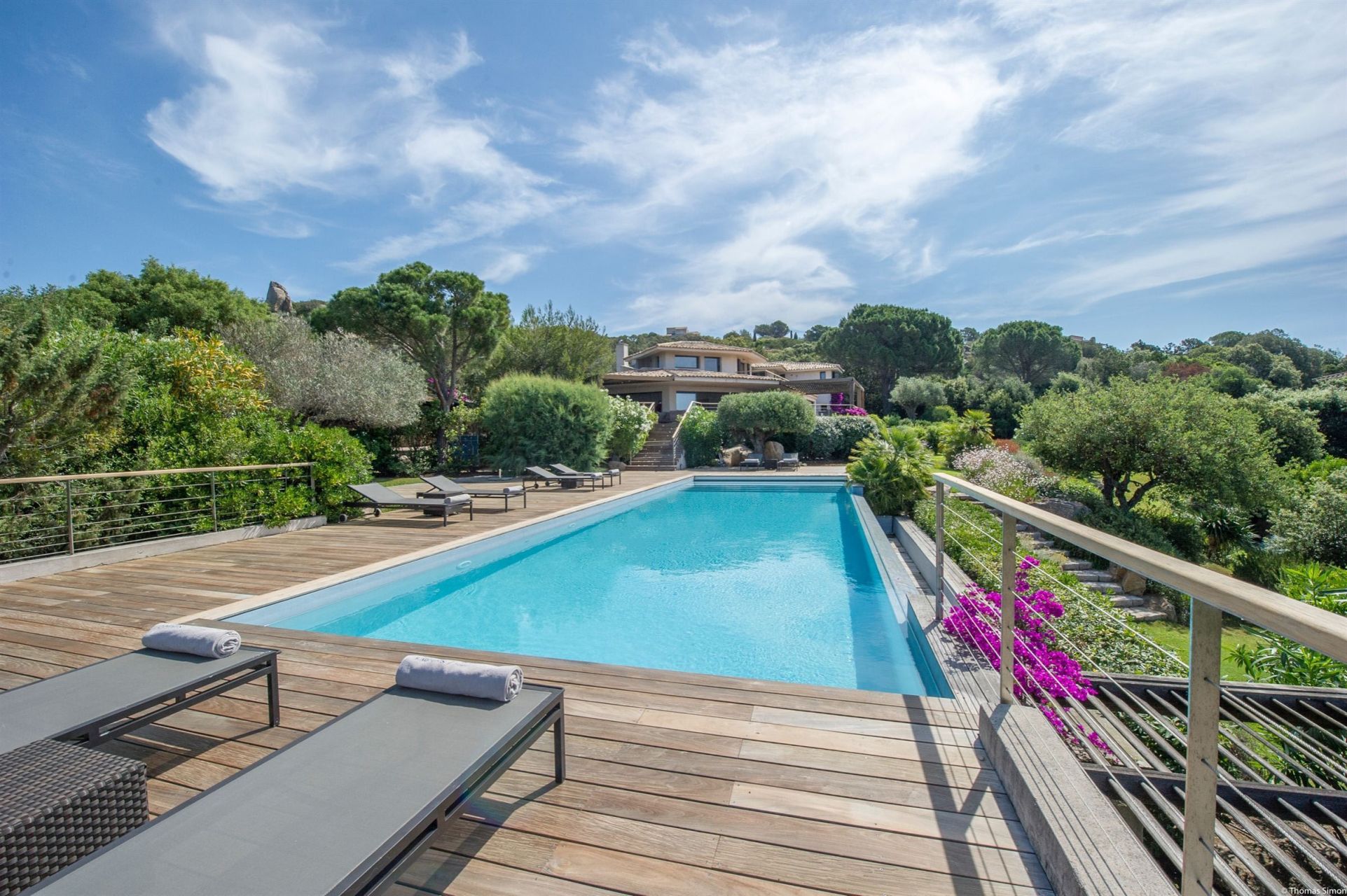 villa de luxe 10 Pièces en location saisonnière sur PORTO VECCHIO (20137)