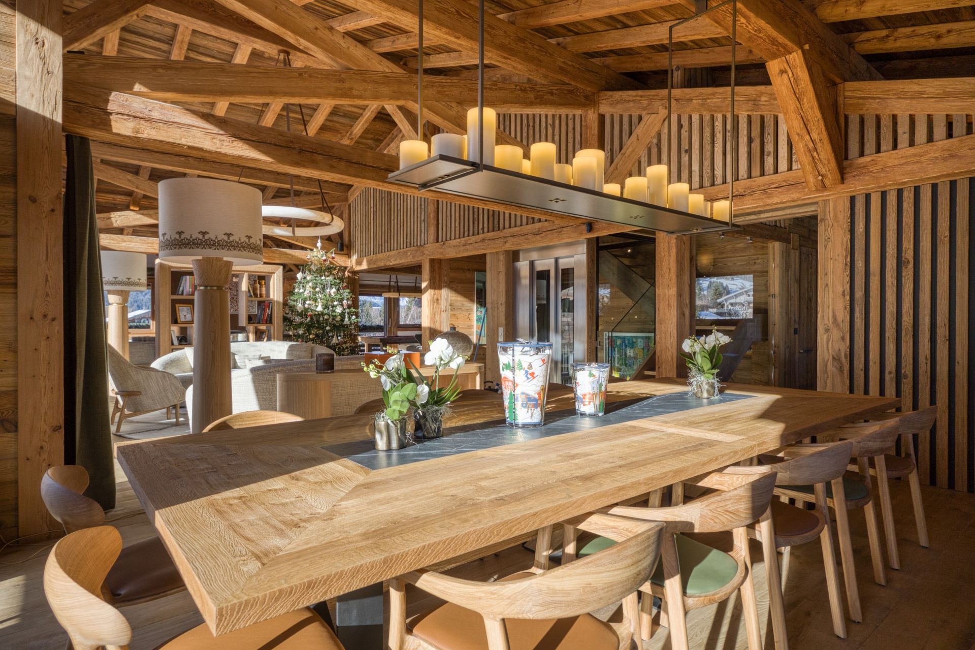 luxury chalet 10 Rooms for seasonal rent on MEGEVE (74120)