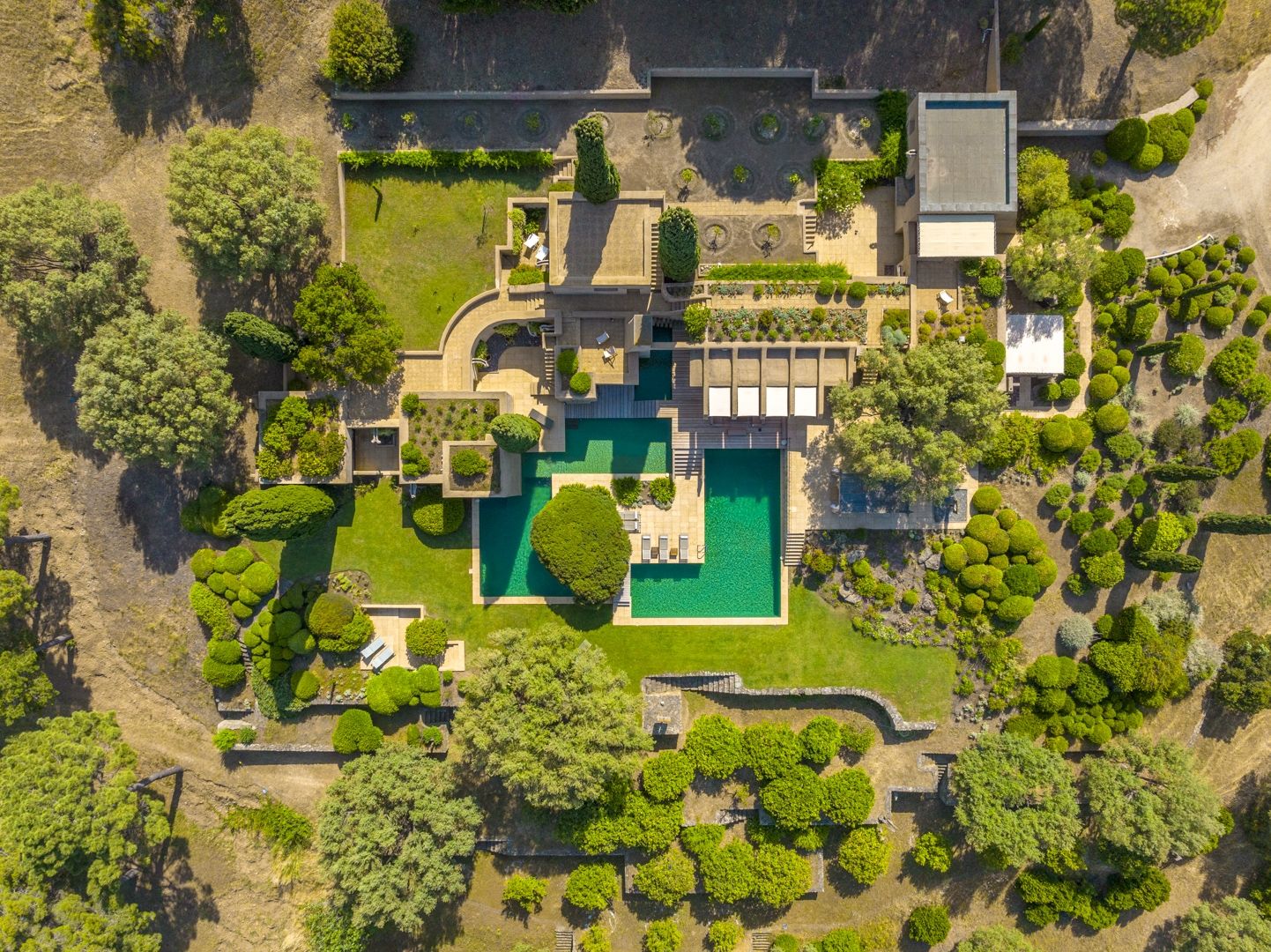 luxury property 10 Rooms for seasonal rent on ST FLORENT (20217)