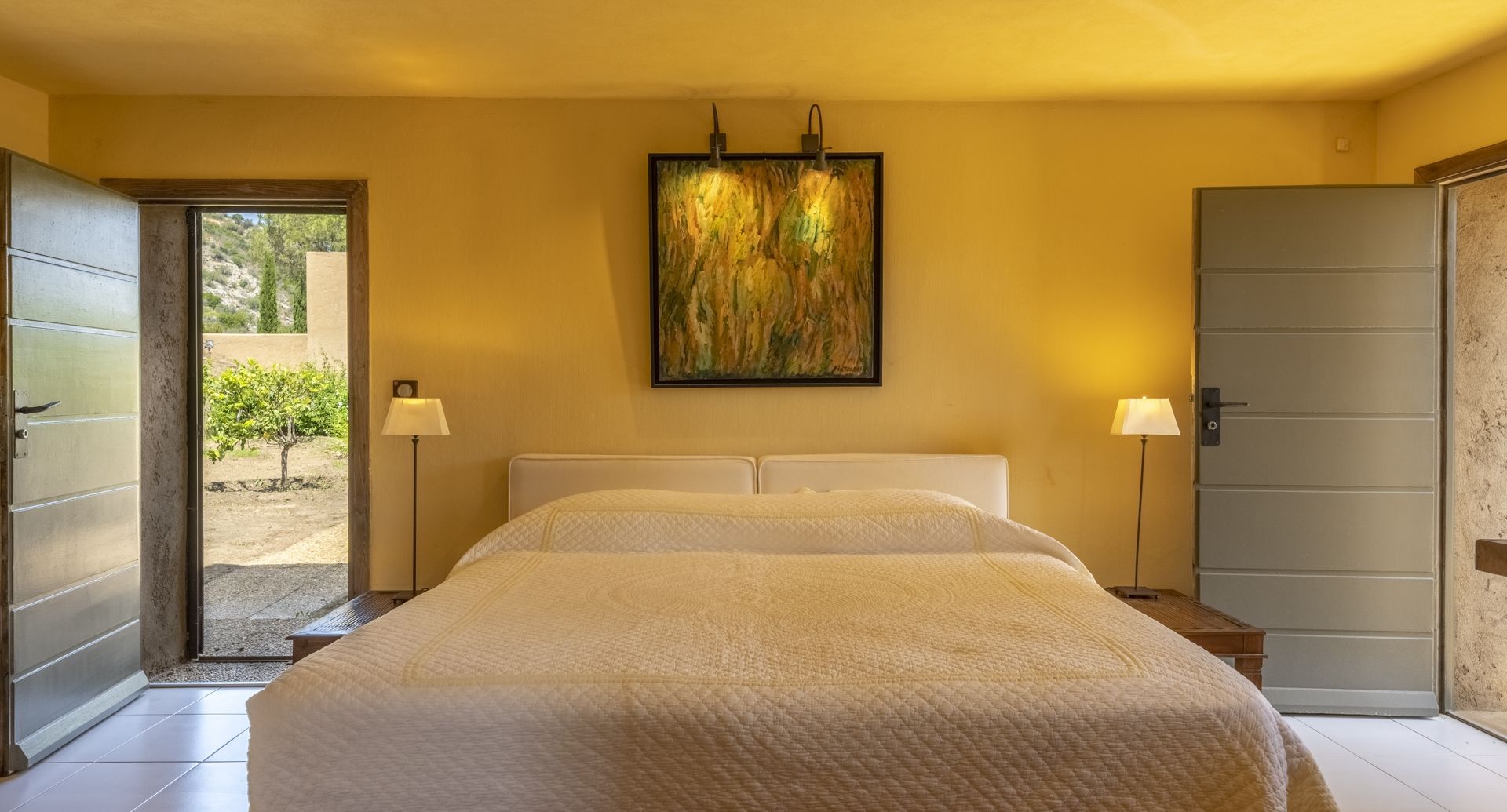 luxury property 10 Rooms for seasonal rent on ST FLORENT (20217)