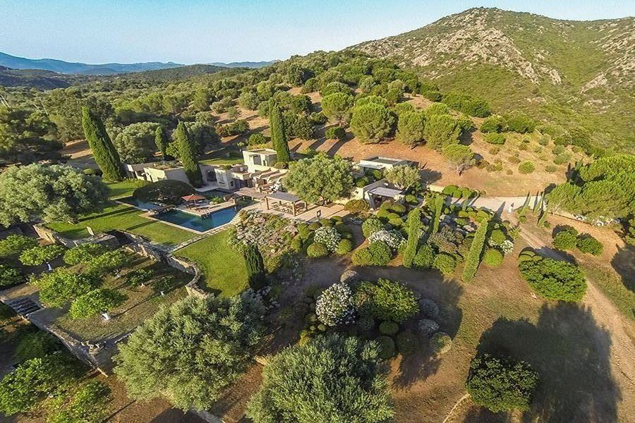 luxury property 10 Rooms for seasonal rent on ST FLORENT (20217)