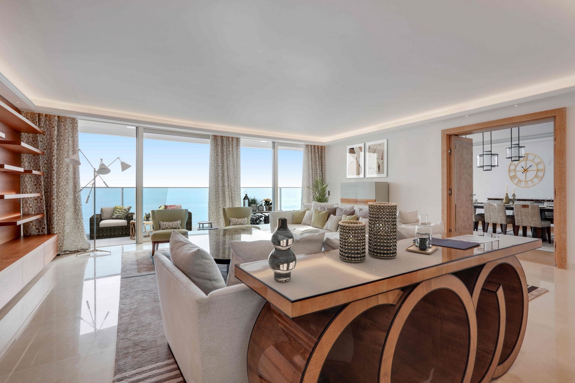 apartment 6 Rooms for sale on MONACO (98000)