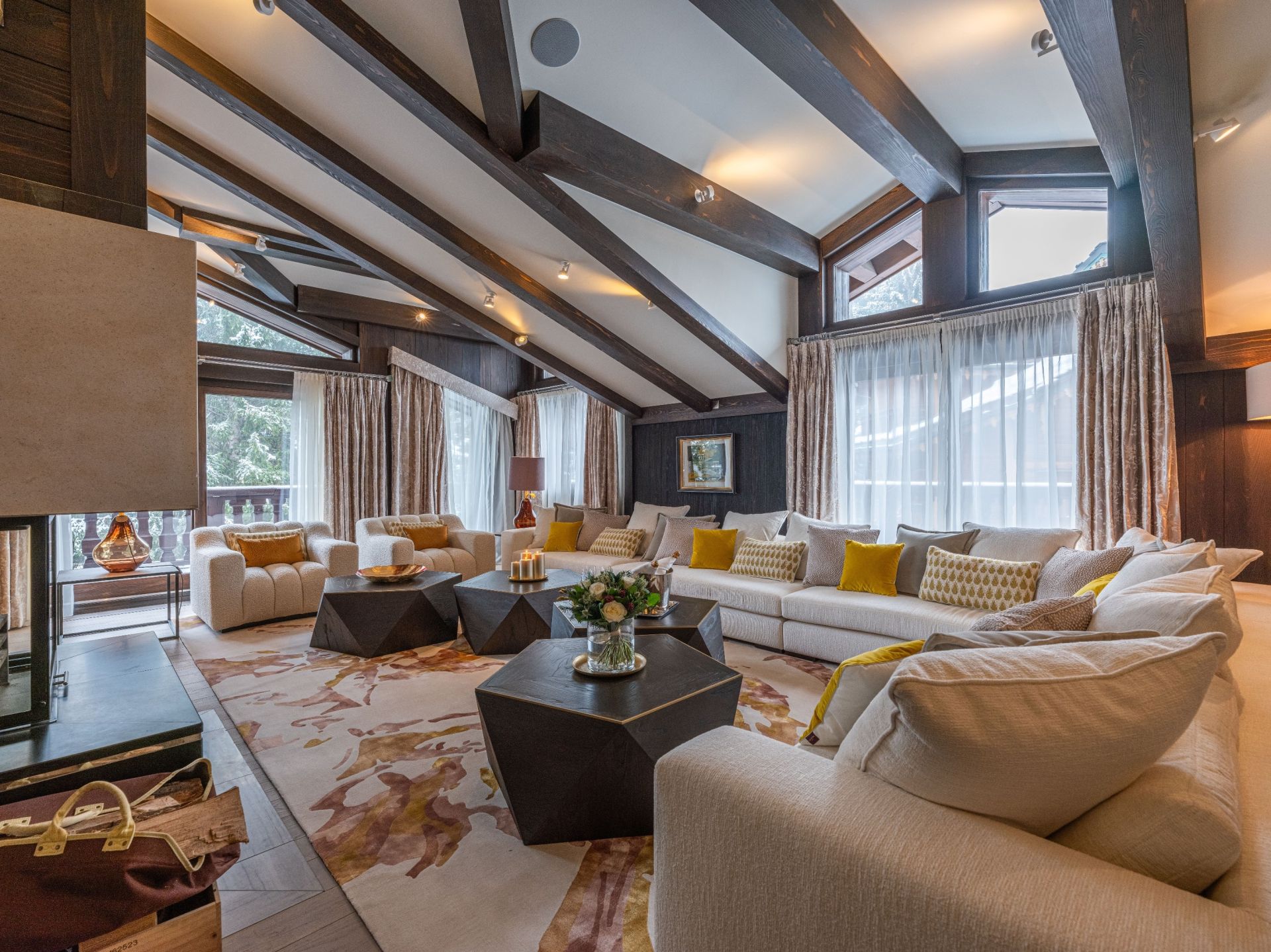 chalet de luxe 7 Pièces en location saisonnière sur COURCHEVEL (73120)
