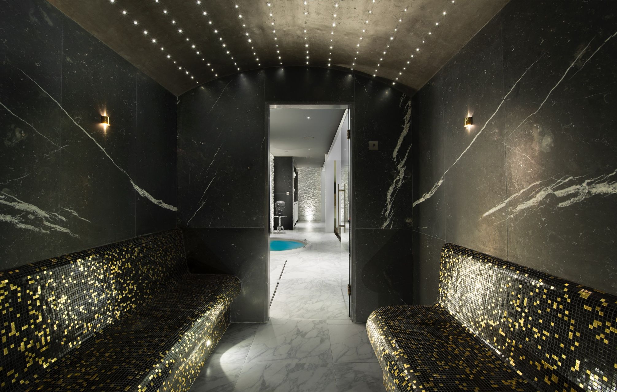 chalet de luxe 7 Pièces en location saisonnière sur COURCHEVEL (73120)