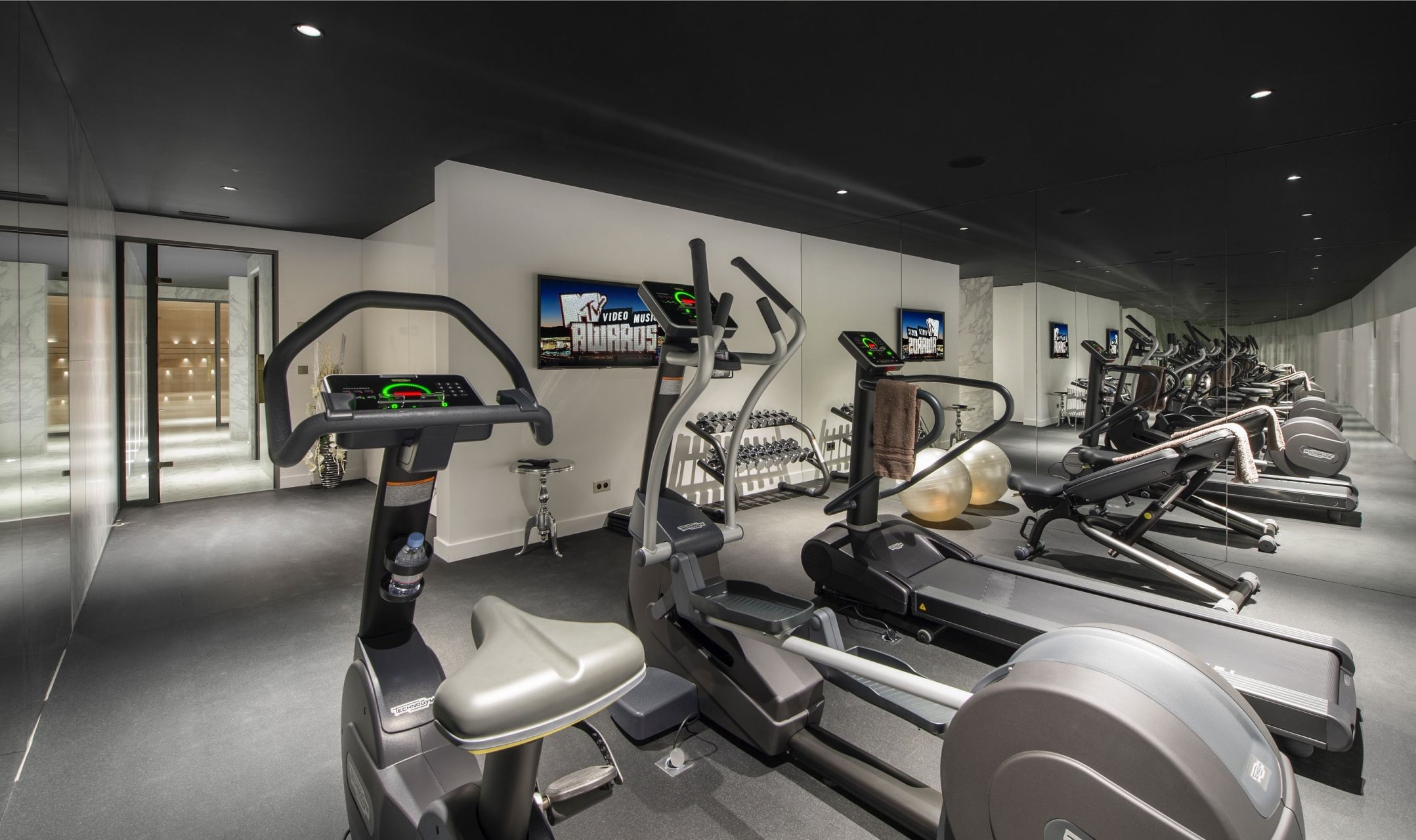 chalet de luxe 7 Pièces en location saisonnière sur COURCHEVEL (73120)