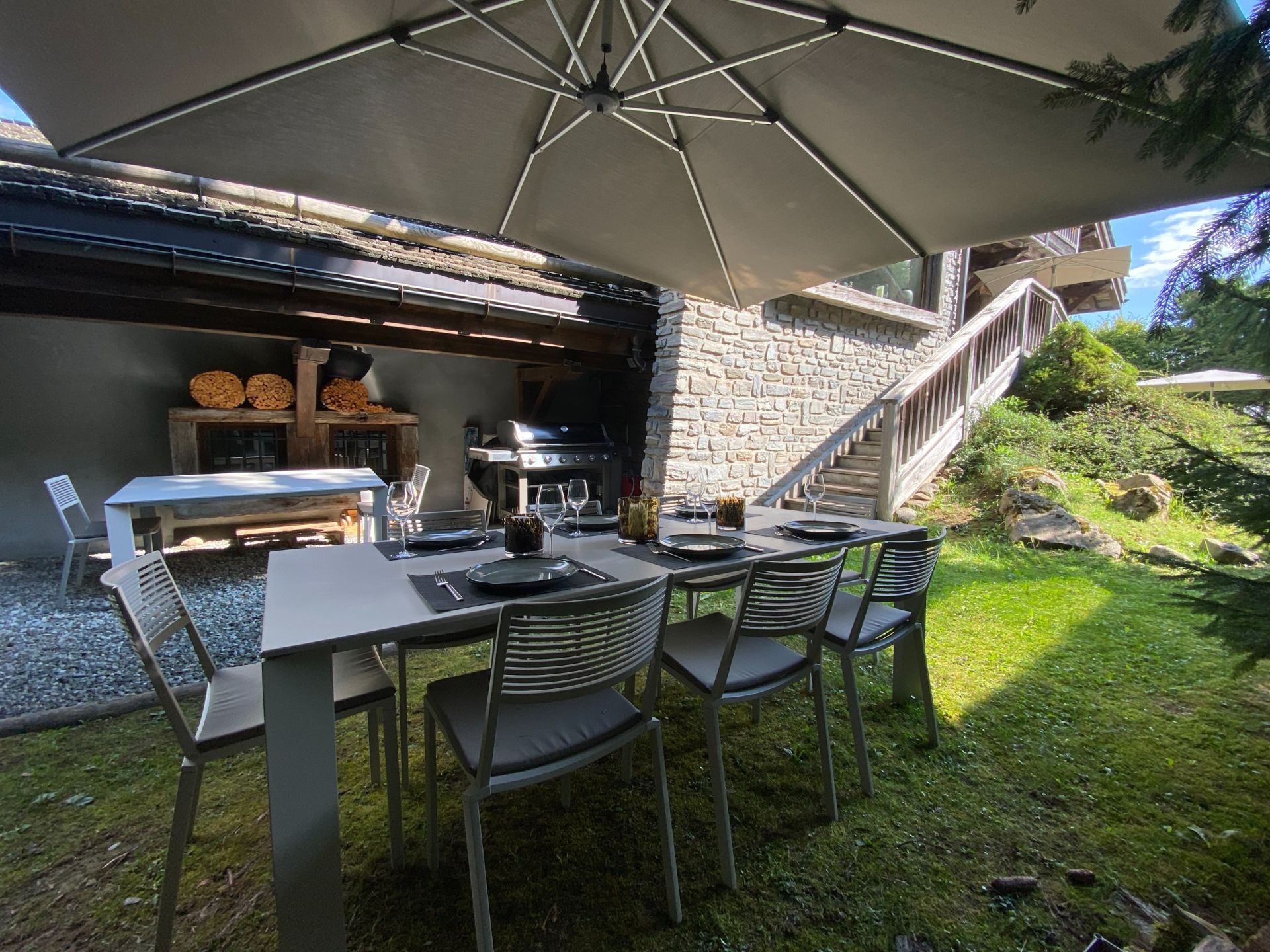 luxury chalet 7 Rooms for seasonal rent on MEGEVE (74120)