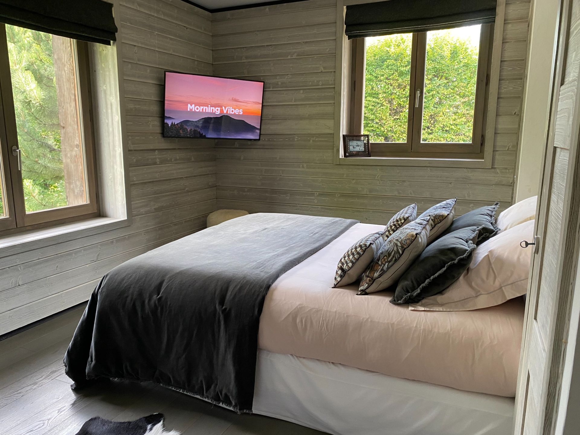 luxury chalet 7 Rooms for seasonal rent on MEGEVE (74120)