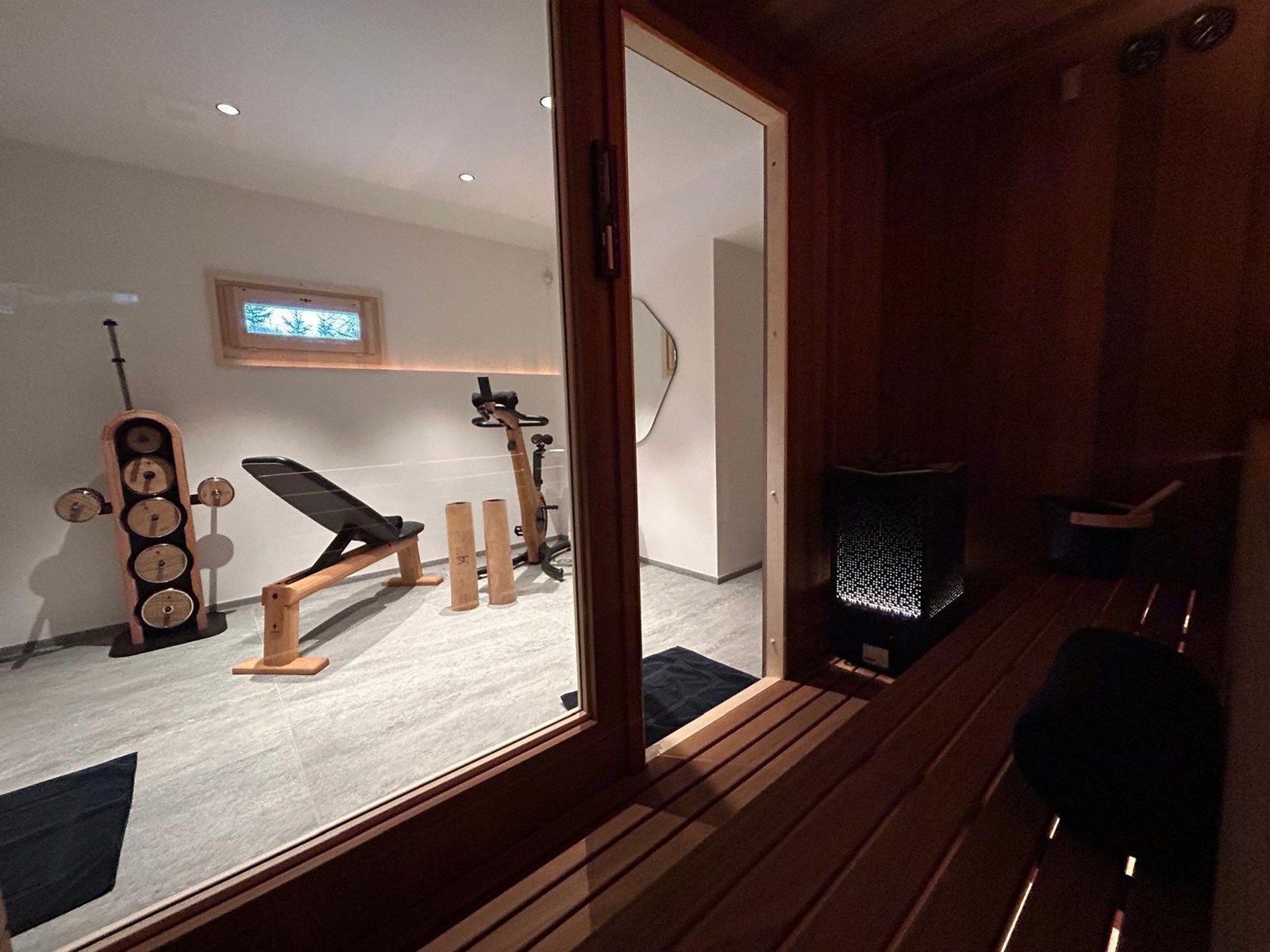 luxury chalet 7 Rooms for seasonal rent on MEGEVE (74120)