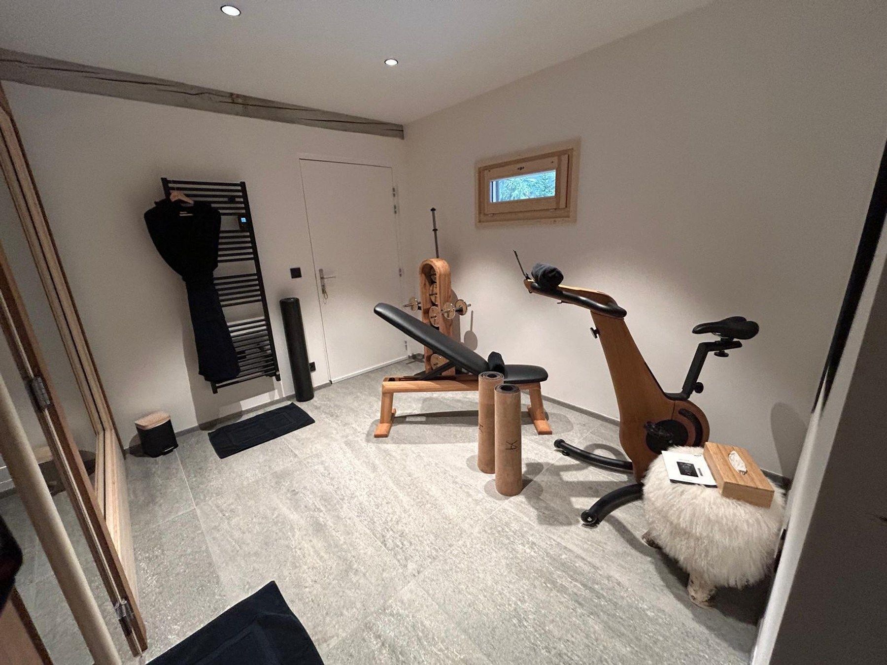 luxury chalet 7 Rooms for seasonal rent on MEGEVE (74120)