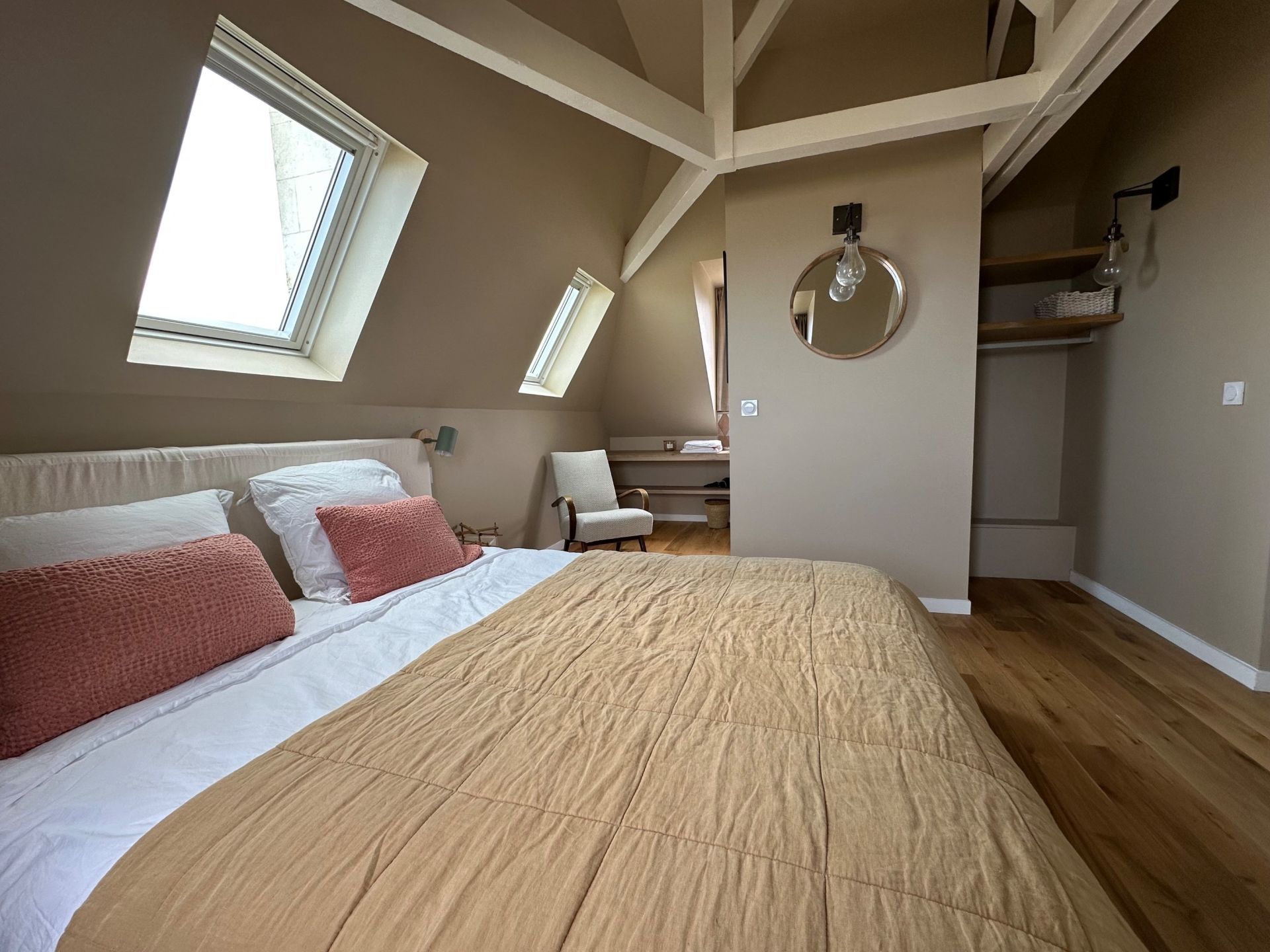 luxury house 13 Rooms for seasonal rent on MERVILLE FRANCEVILLE PLAGE (14810)