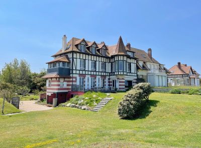 Rental Luxury house Merville-Franceville-Plage 13&nbsp;Rooms 380&nbsp;m²