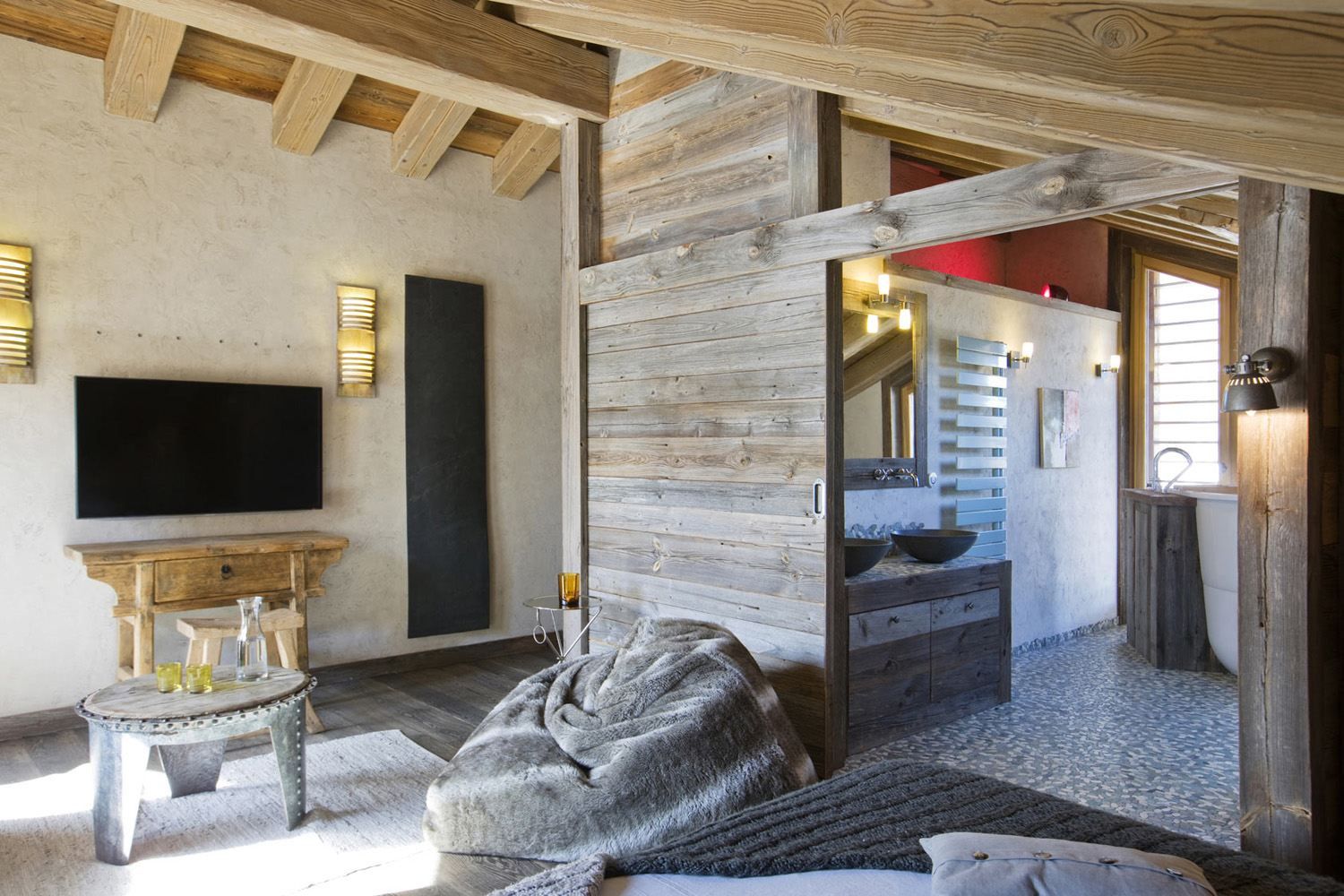chalet de luxe 6 Pièces en location saisonnière sur MERIBEL LES ALLUES (73550)