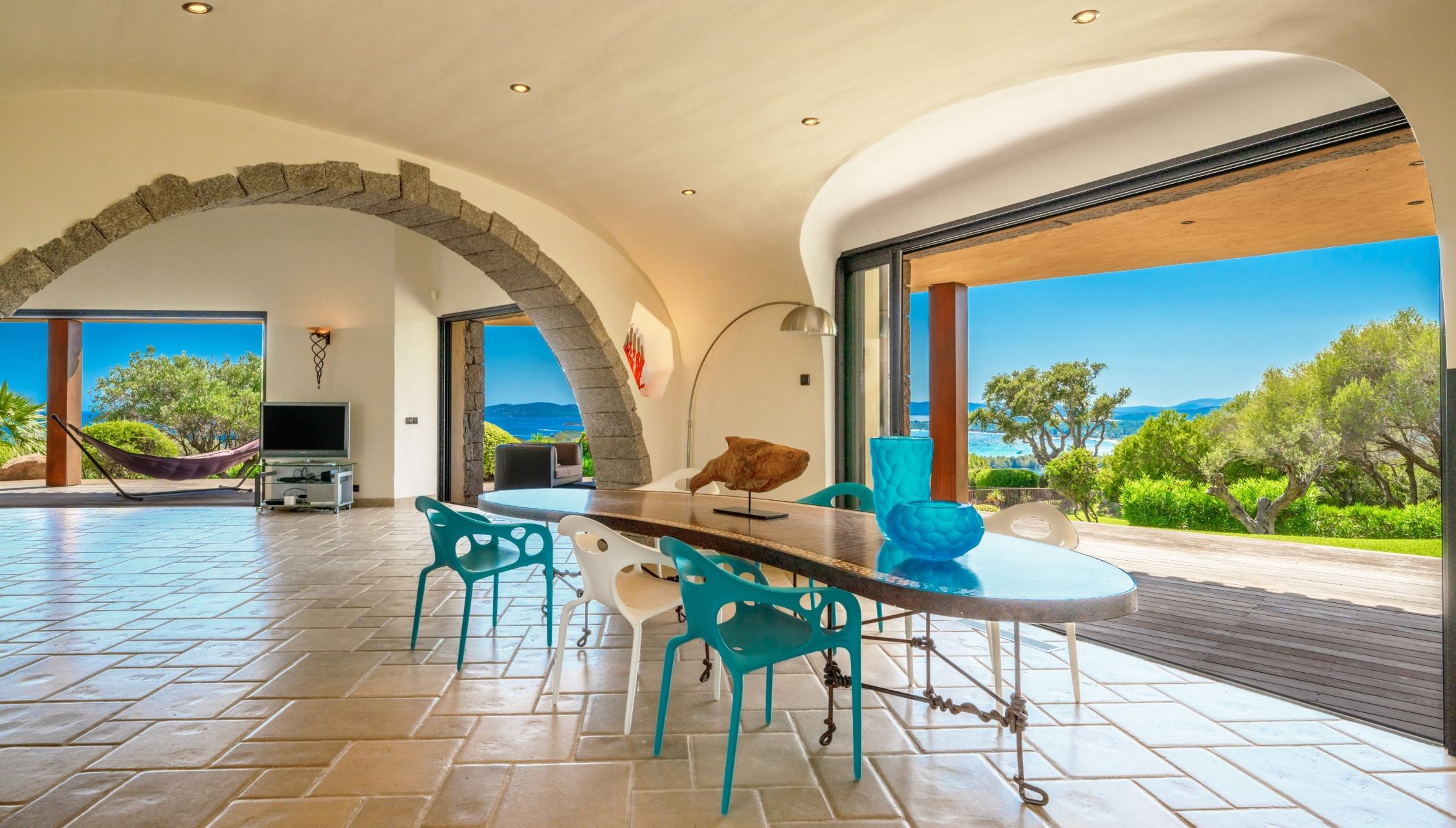 villa de luxe 8 Pièces en location saisonnière sur STE LUCIE DE PORTO VECCHIO (20144)